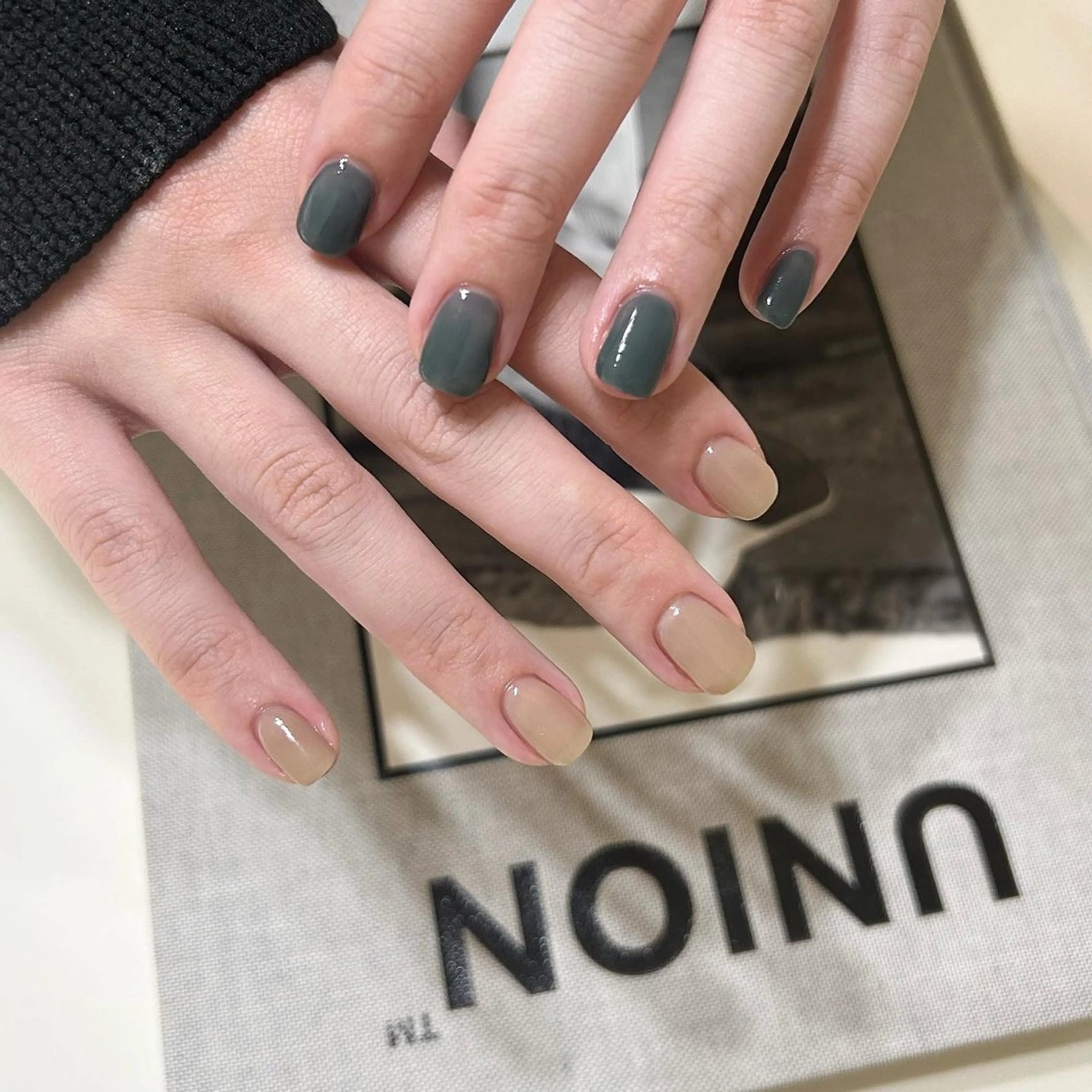 ネイル ブルー フットネイル ジェルネイル キラキラネイル 韓国ネイル RooM -produce by maynail-所属・RooM -mizuki-のネイルデザイン