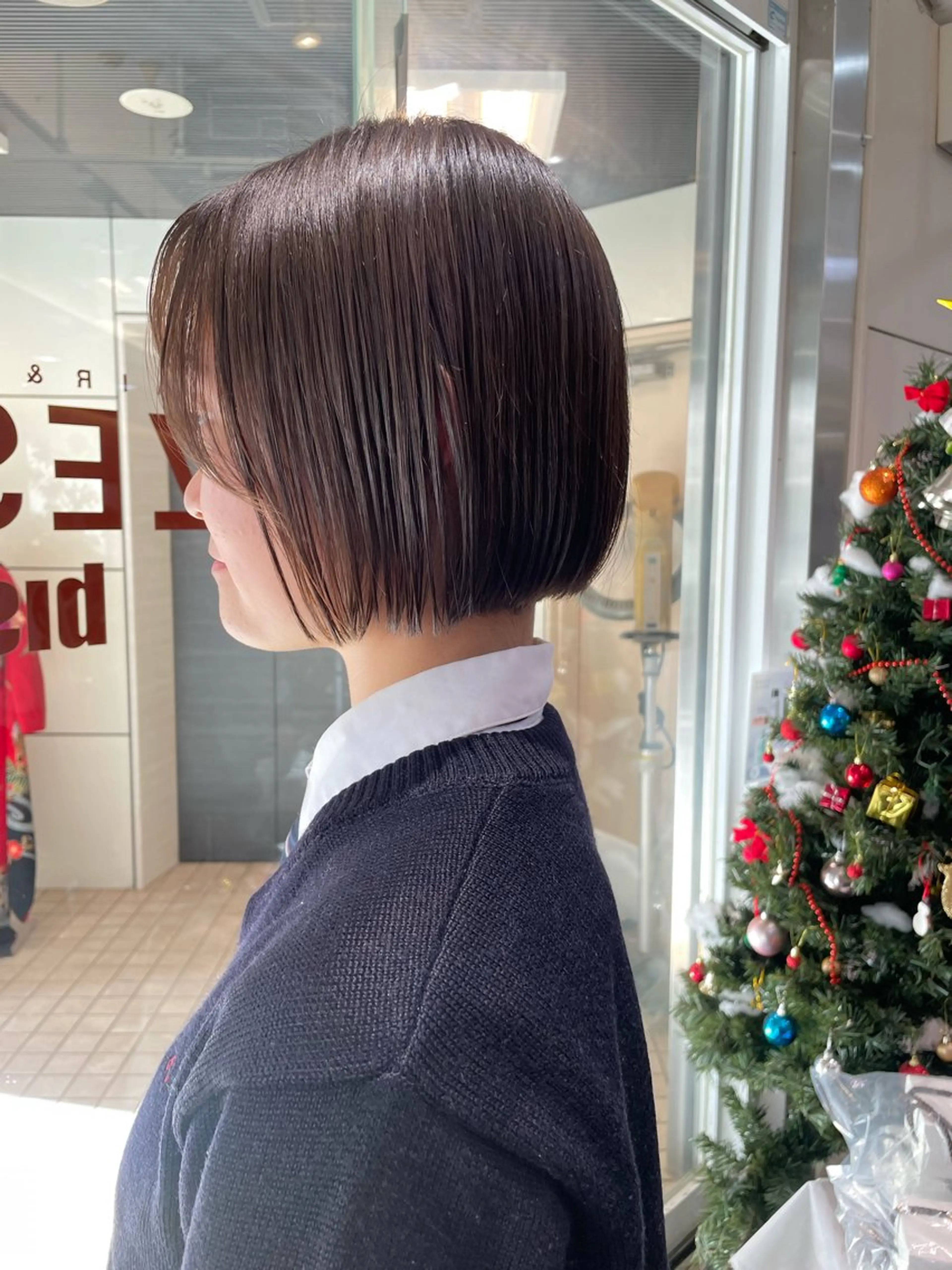 ショート カラー 切りっぱなしボブ ボブレイヤー ボブ 顔まわりレイヤー 顔周りカット ニュアンスネイル/ ボブ/まちゃこのヘアスタイル