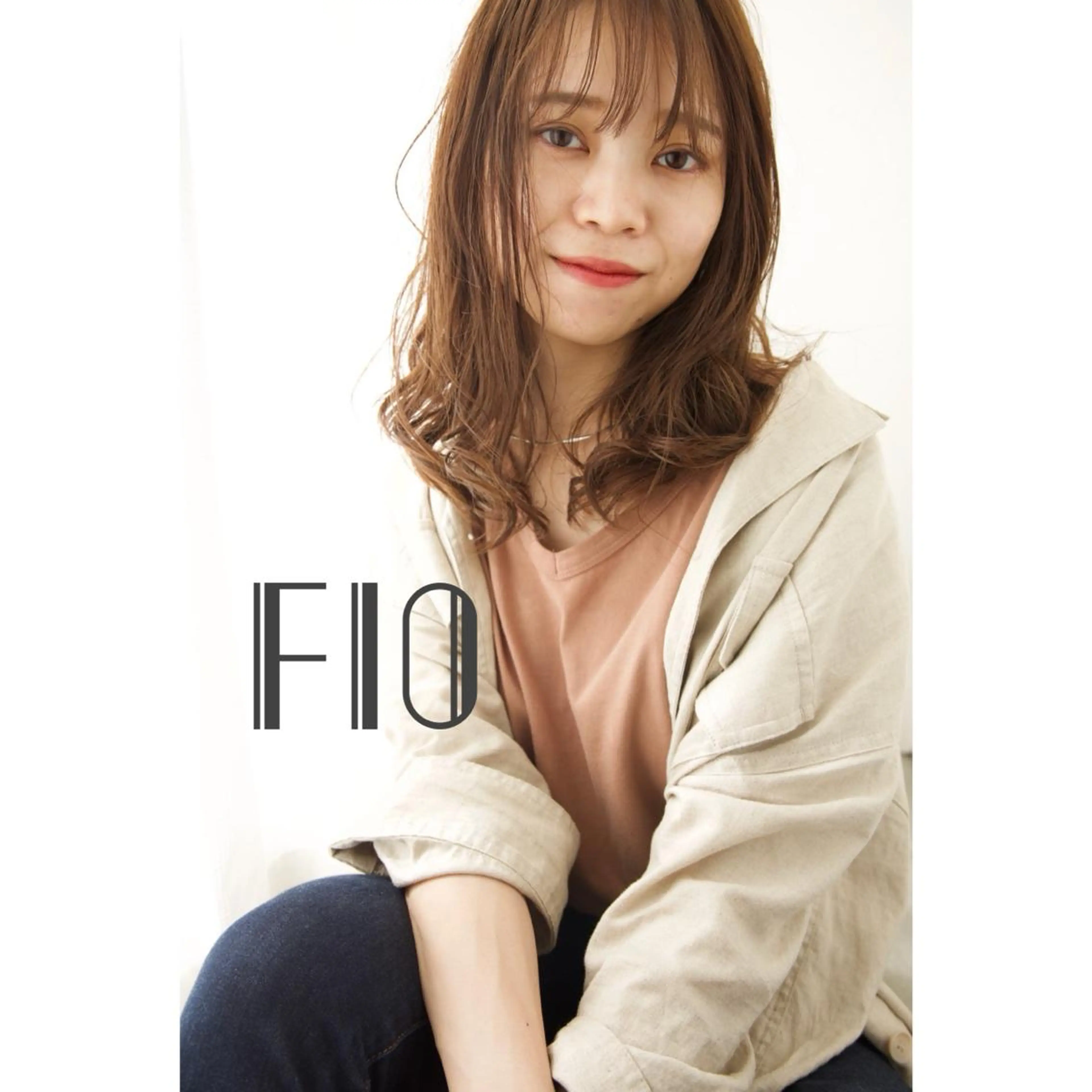 セミロング カラー カット ヘアカラー fio マナミのヘアスタイル