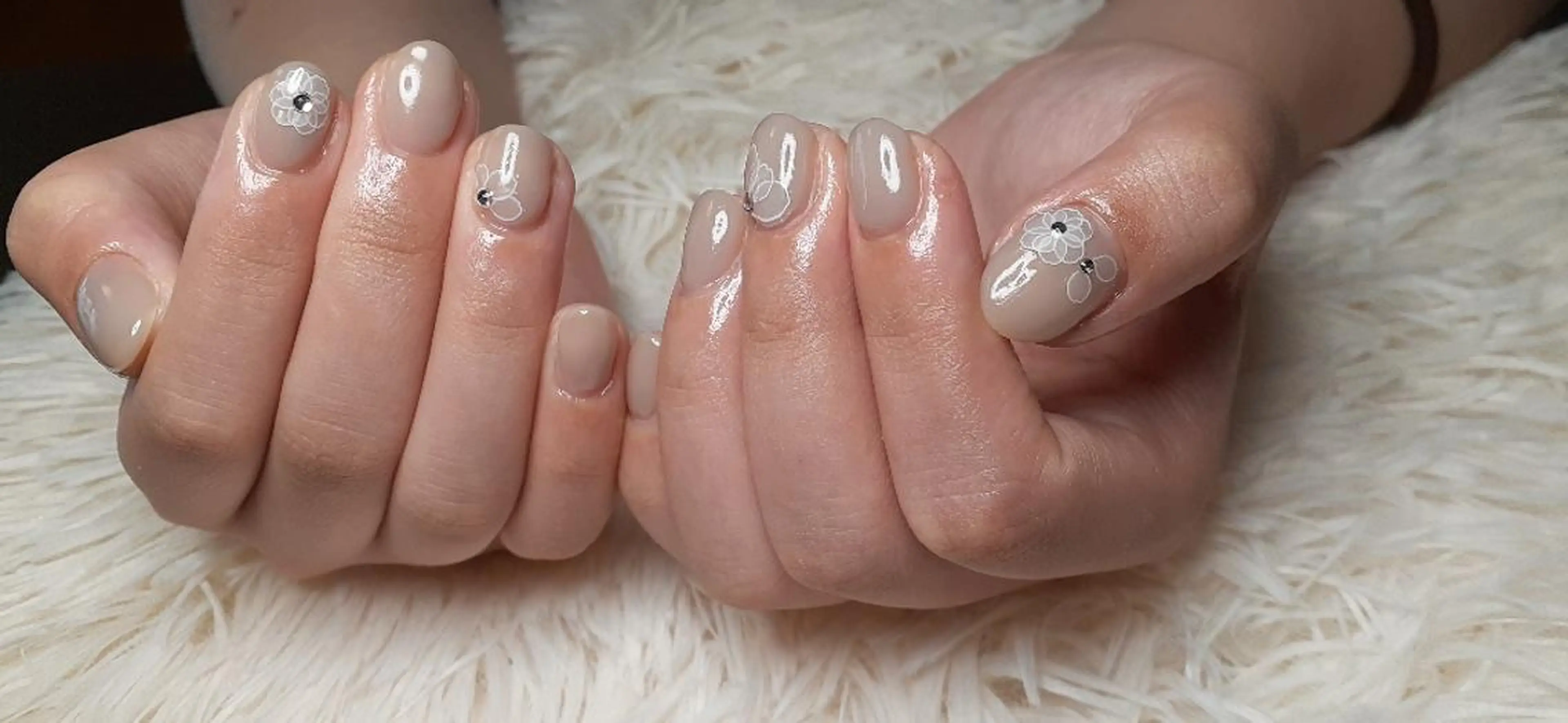 ネイル 大島 さやかのネイルデザイン