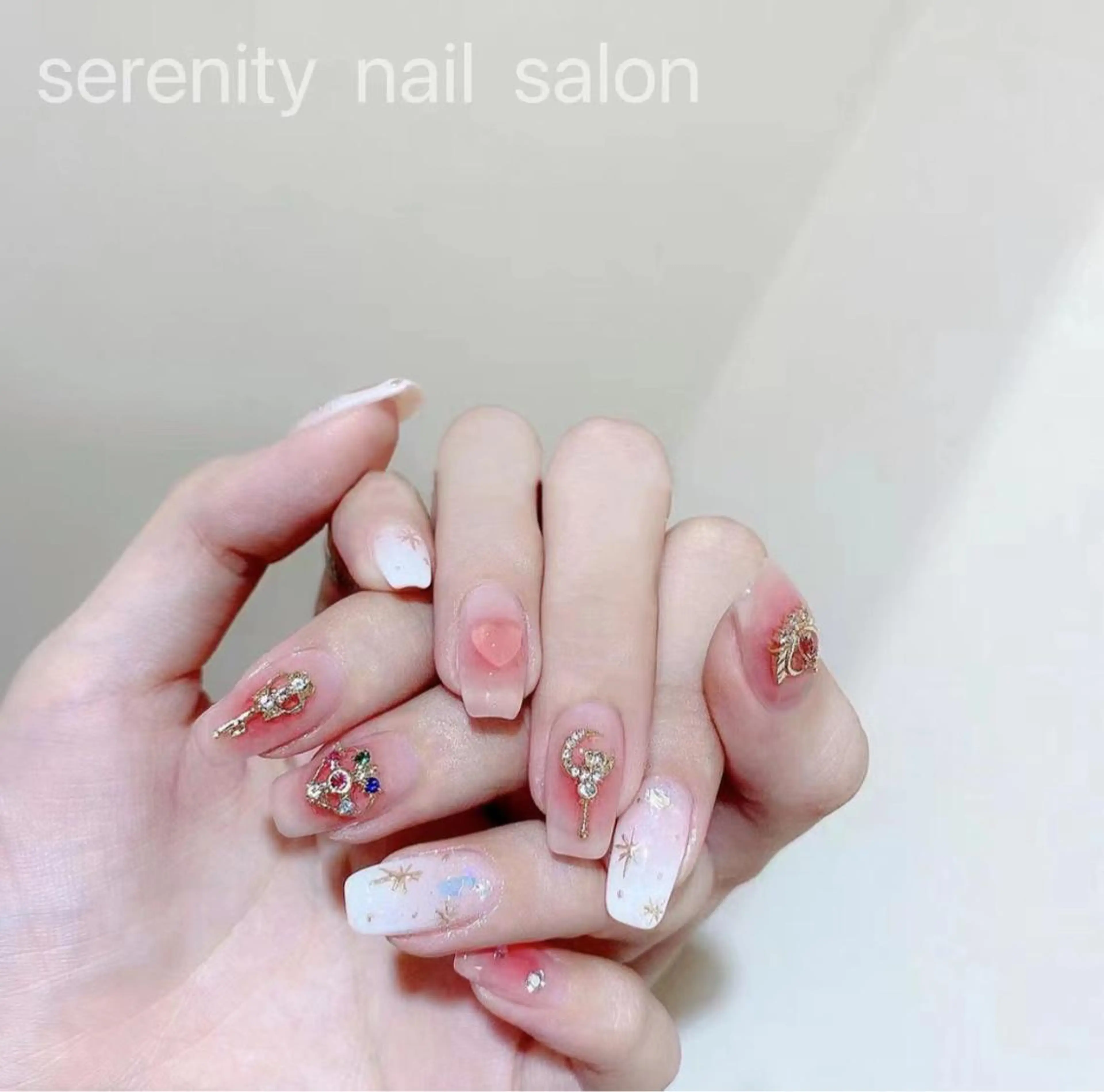 ネイル ハンドネイル ハンドケア ✨Serenity Nail salonのネイルデザイン