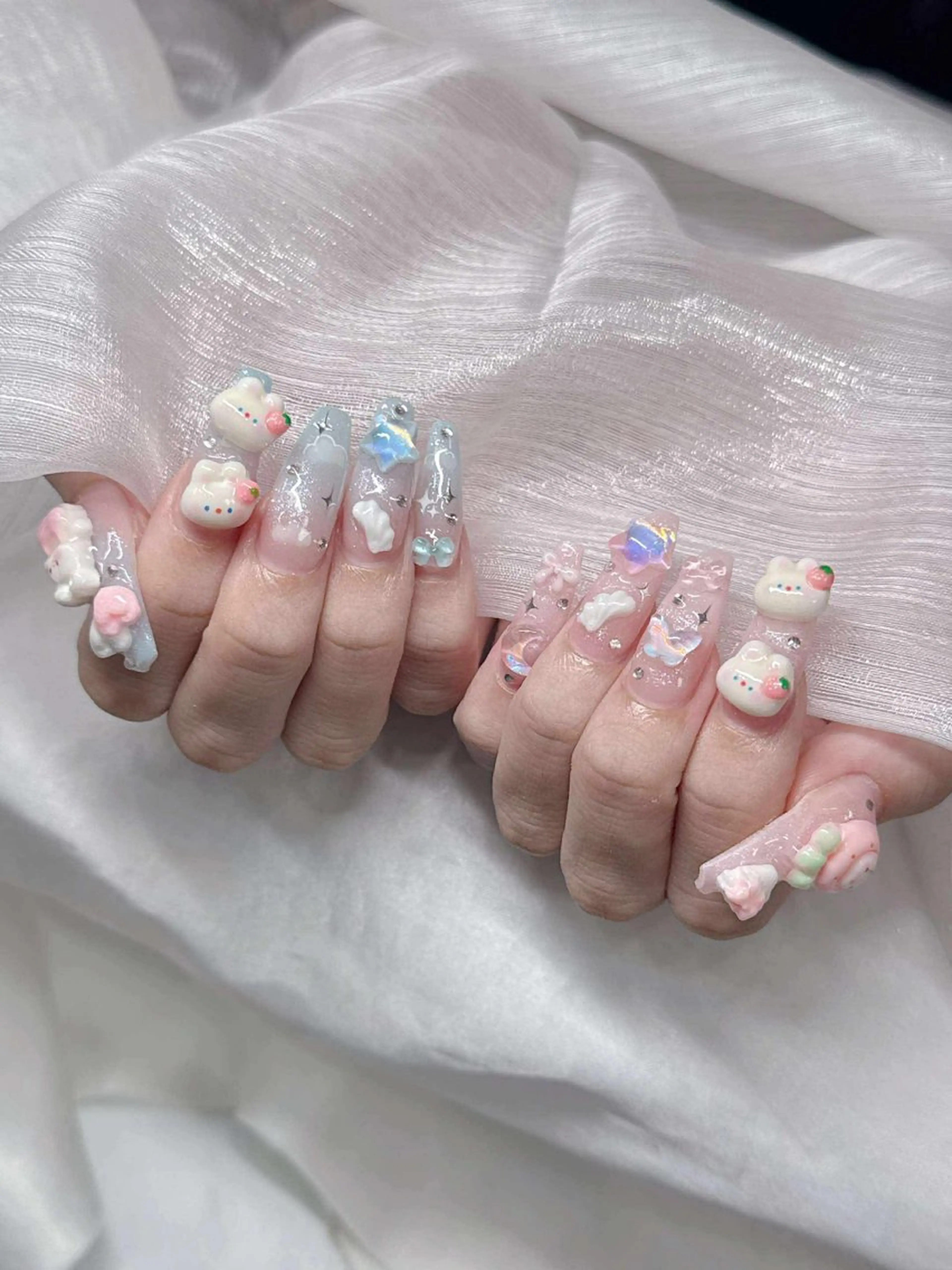 ネイル ハンドネイル Lee Nailsのネイルデザイン