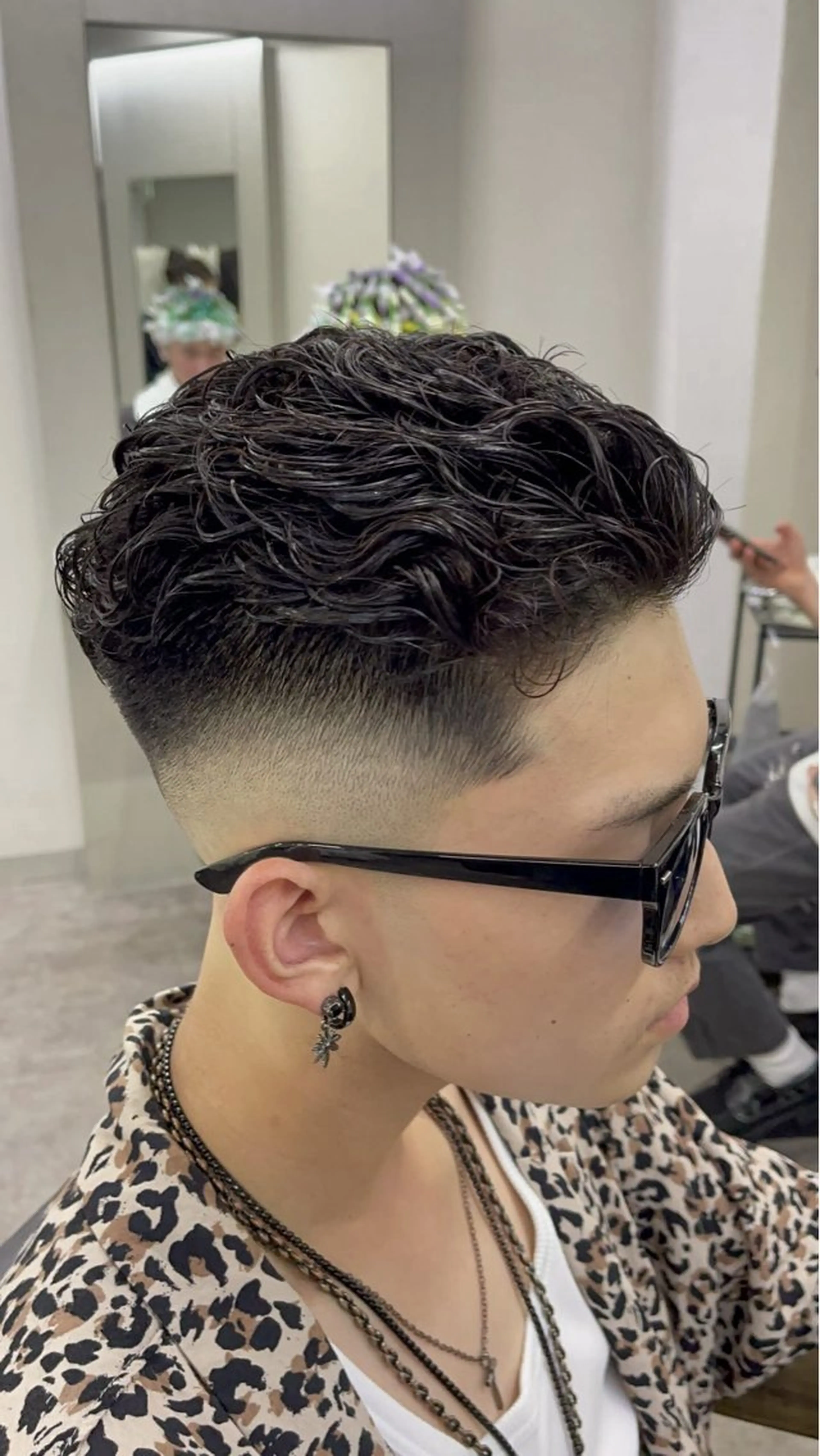 フェードカット＋極道パーマの写真