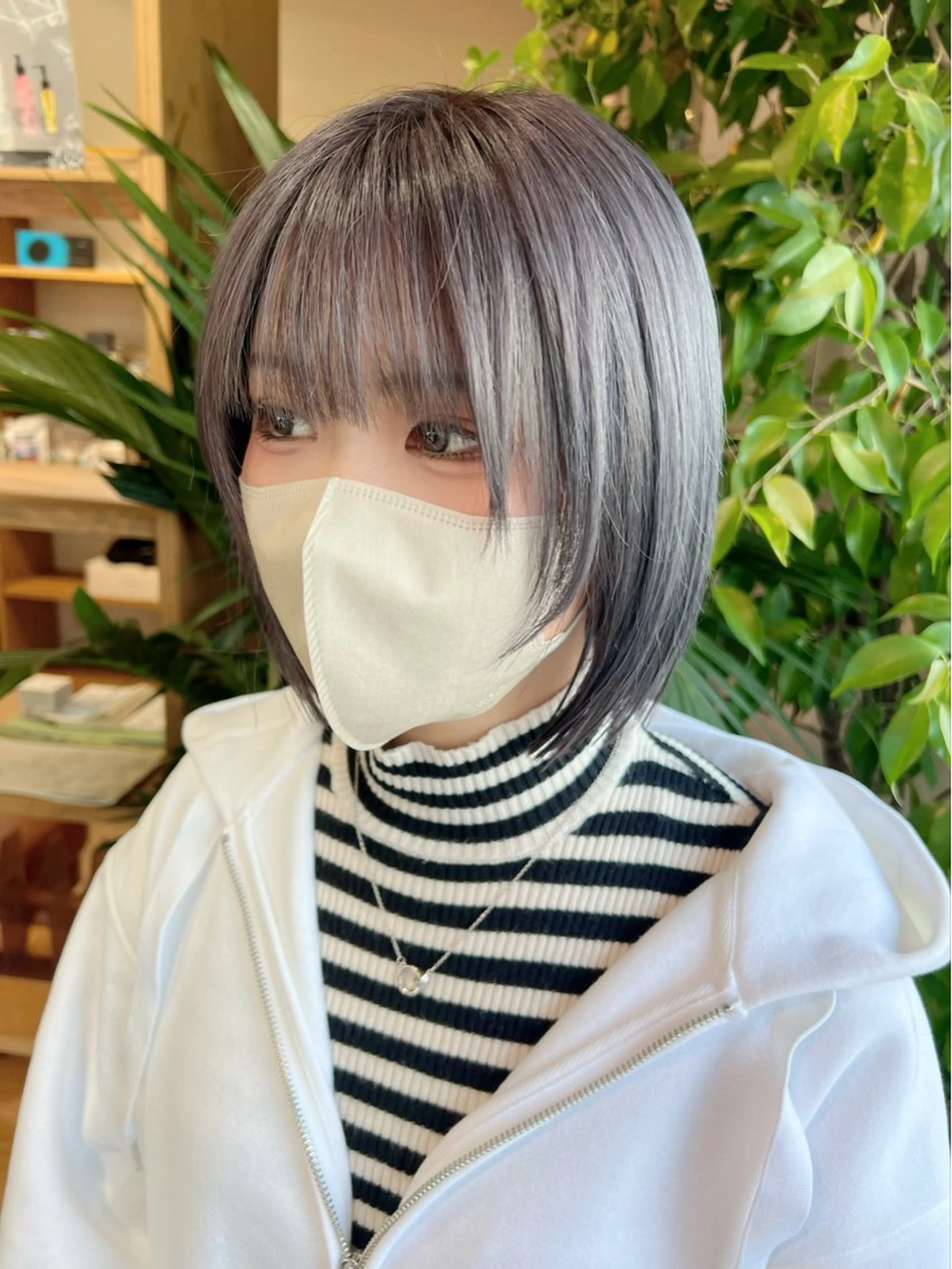 ショート カラー ボブ Ripps長居所属・メテオ ／ヘアカラー 西川菜実のヘアスタイル