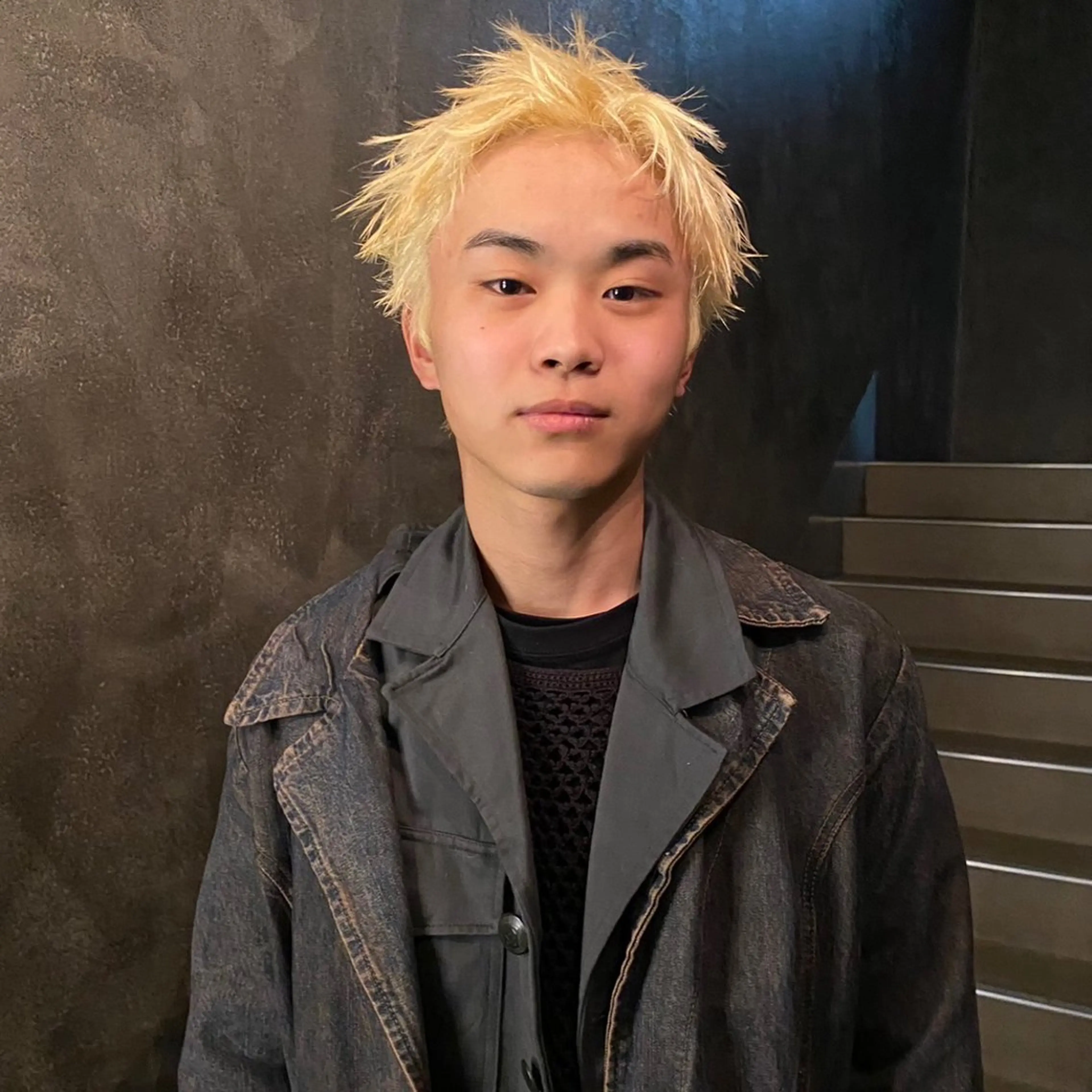 ショート カラー メンズ メンズブリーチ ブリーチ 抜きっぱなしブロンド カット ヘアカラー トリートメント ◽️モードヘア◽️ SHOUTOのヘアスタイル