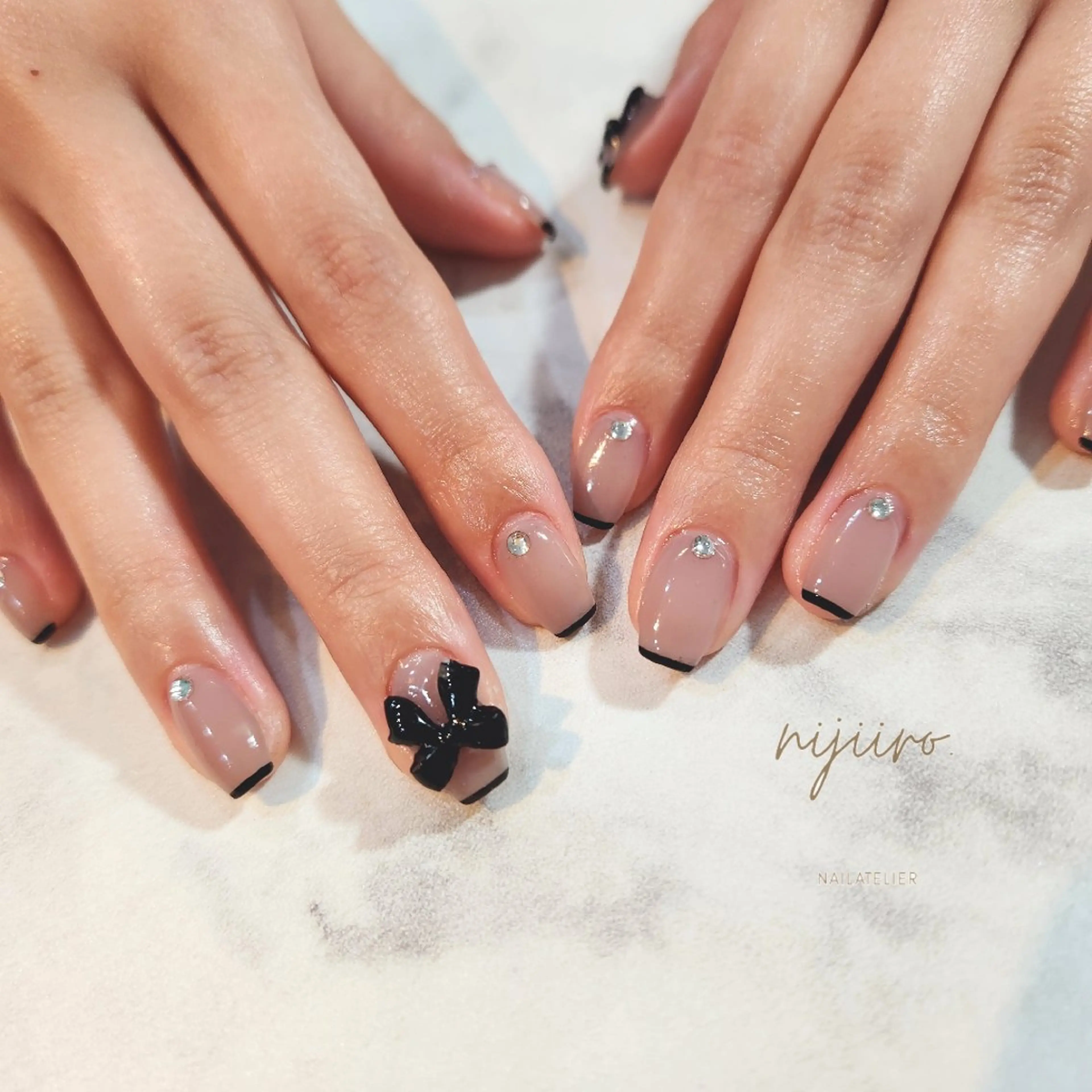 ネイル ハンドネイル nailatelier nijiiro.所属・nijiiro🌈 サトウのネイルデザイン