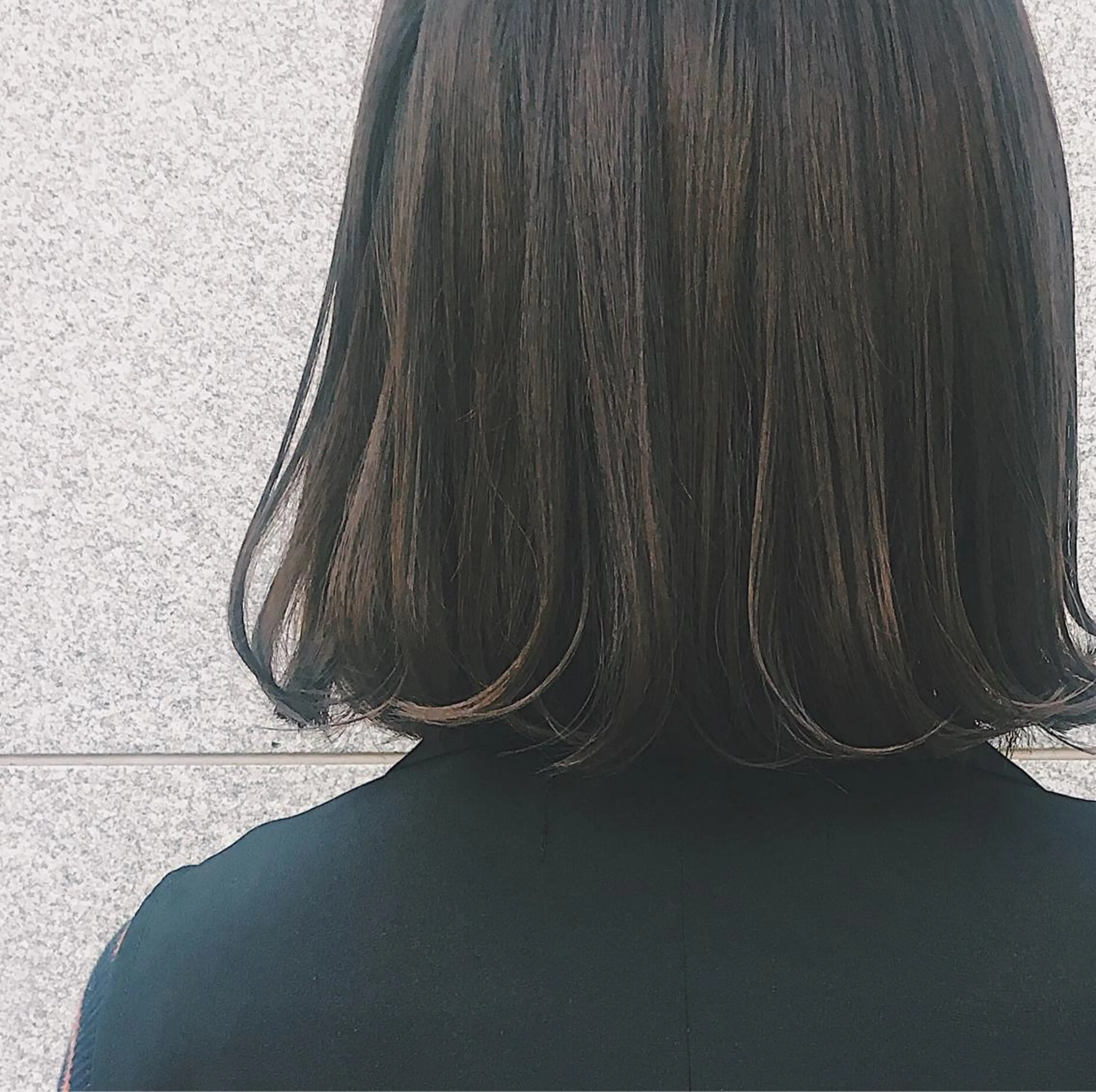 ミディアム カラー ヘアアレンジ グレージュ 酒井 麻里のヘアスタイル