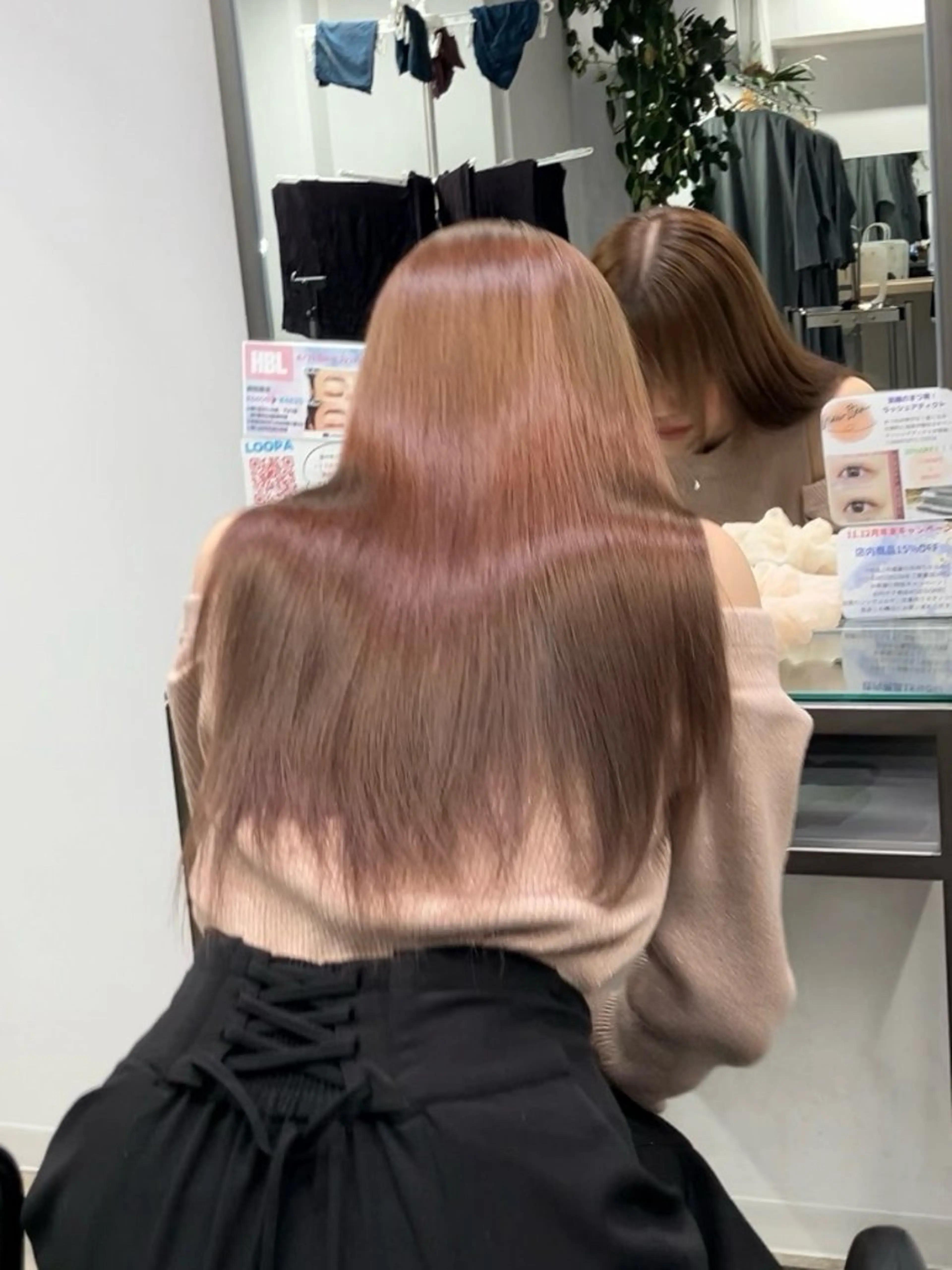 ロング カラー ベージュカラー ミルクティーベージュ 髪質改善/縮毛矯正 /美髪カラー/こてのヘアスタイル