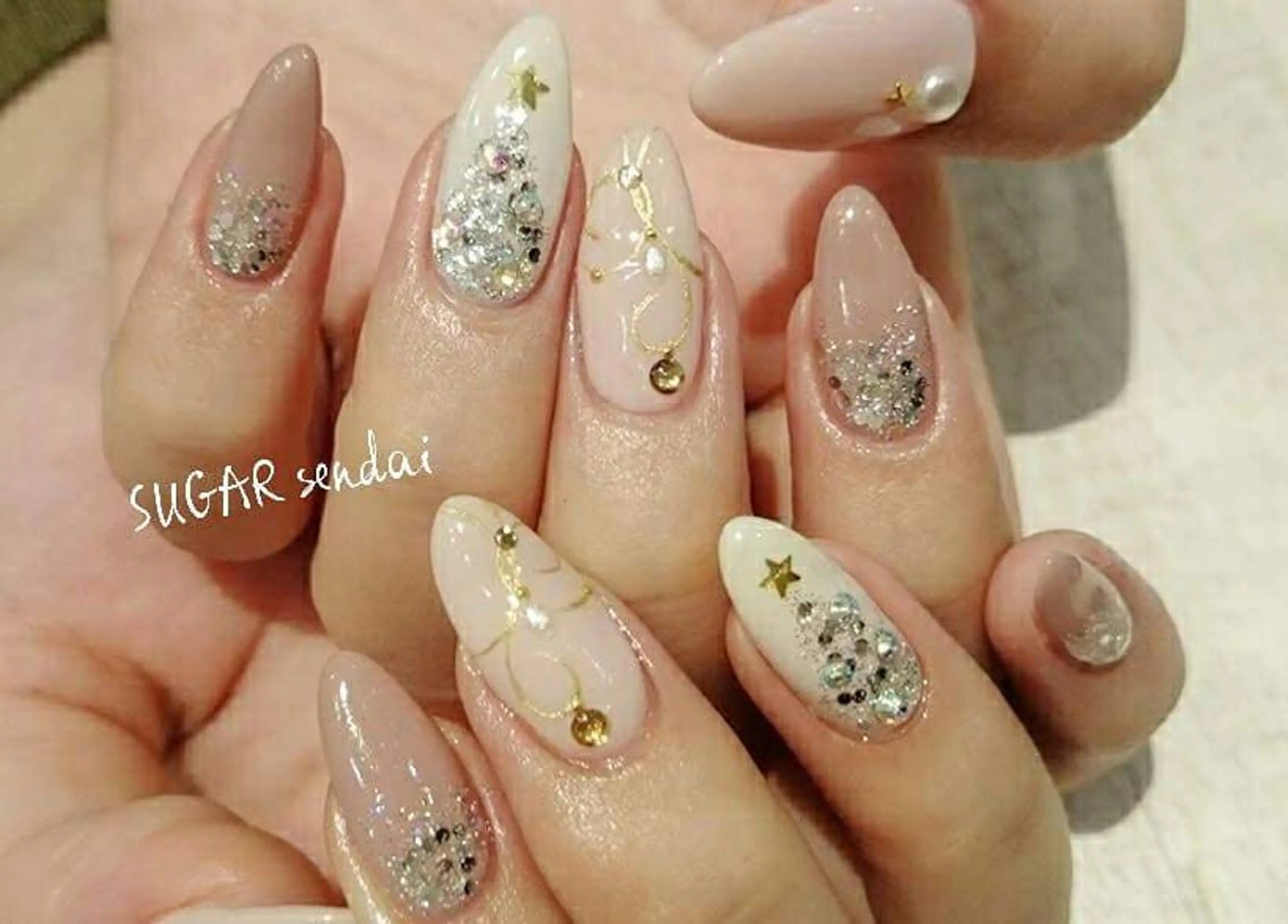 ネイル 鈴木 ゆかりのネイルデザイン