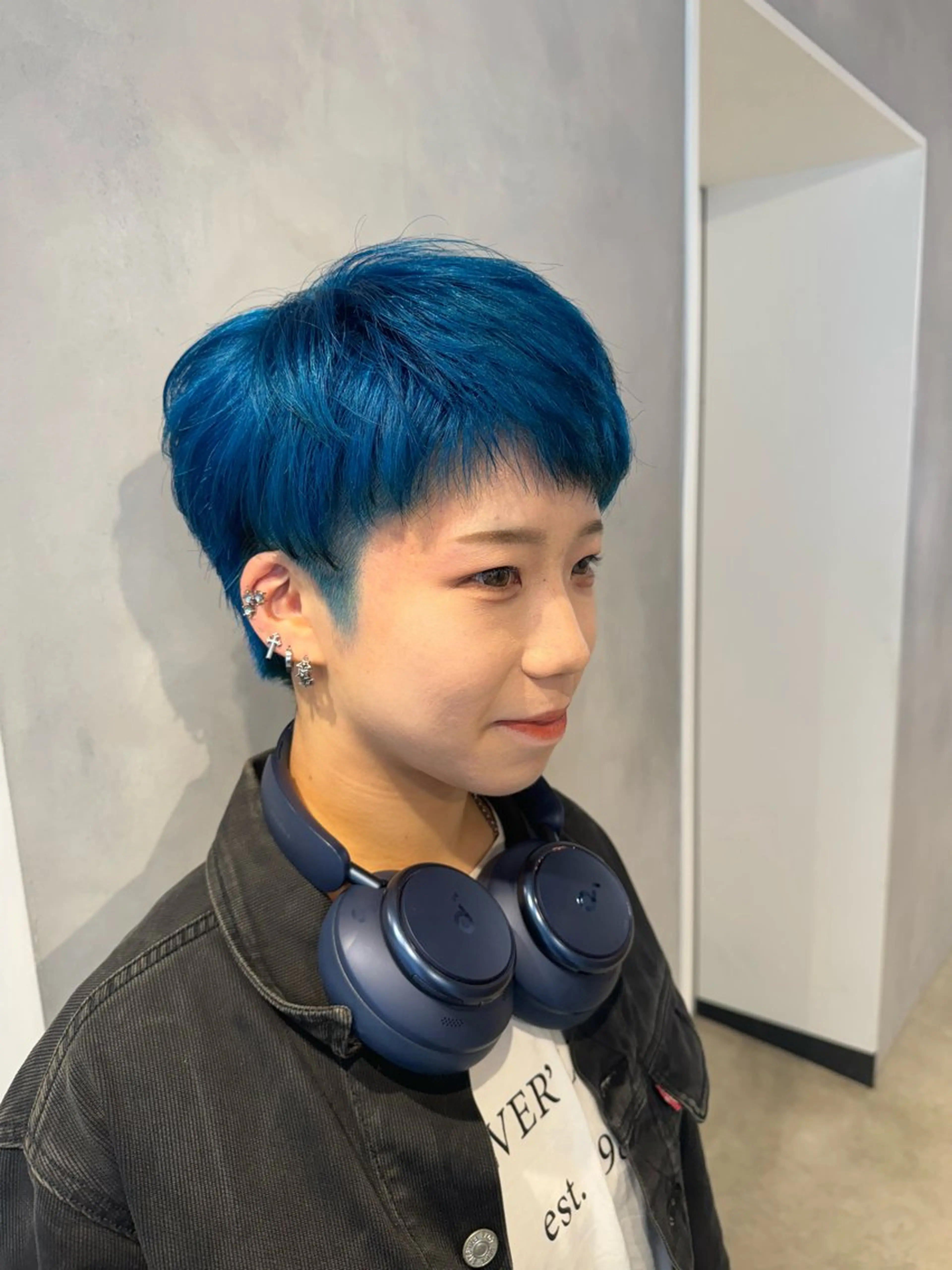 ショート カラー アクアカラー ブルーカラー ショートヘア カット ヘアカラー トリートメント 透明感カラー✨艶髪 制作🌱山根あゆみのヘアスタイル