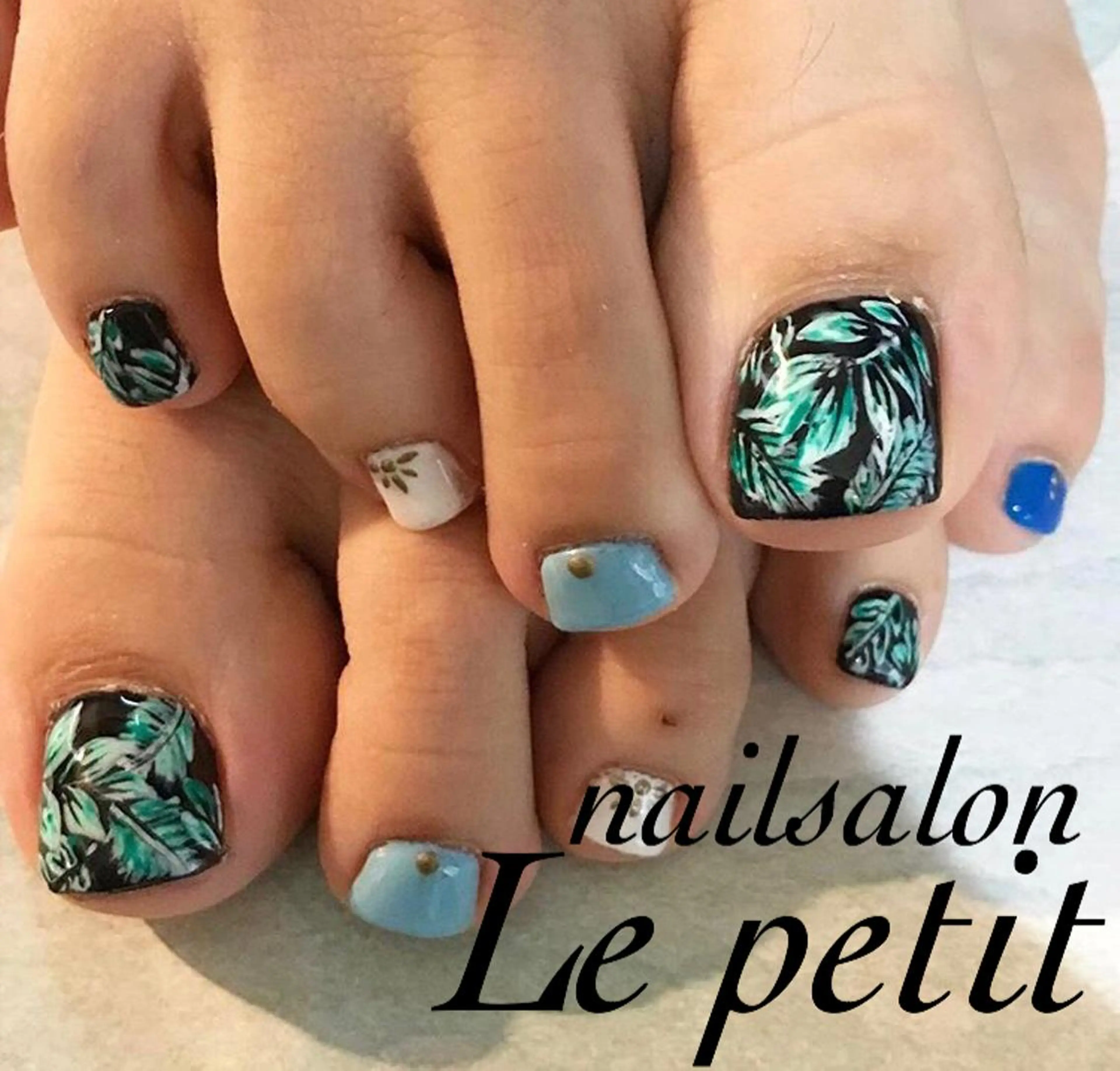 ネイル ハンドネイル 石野 広佳のネイルデザイン