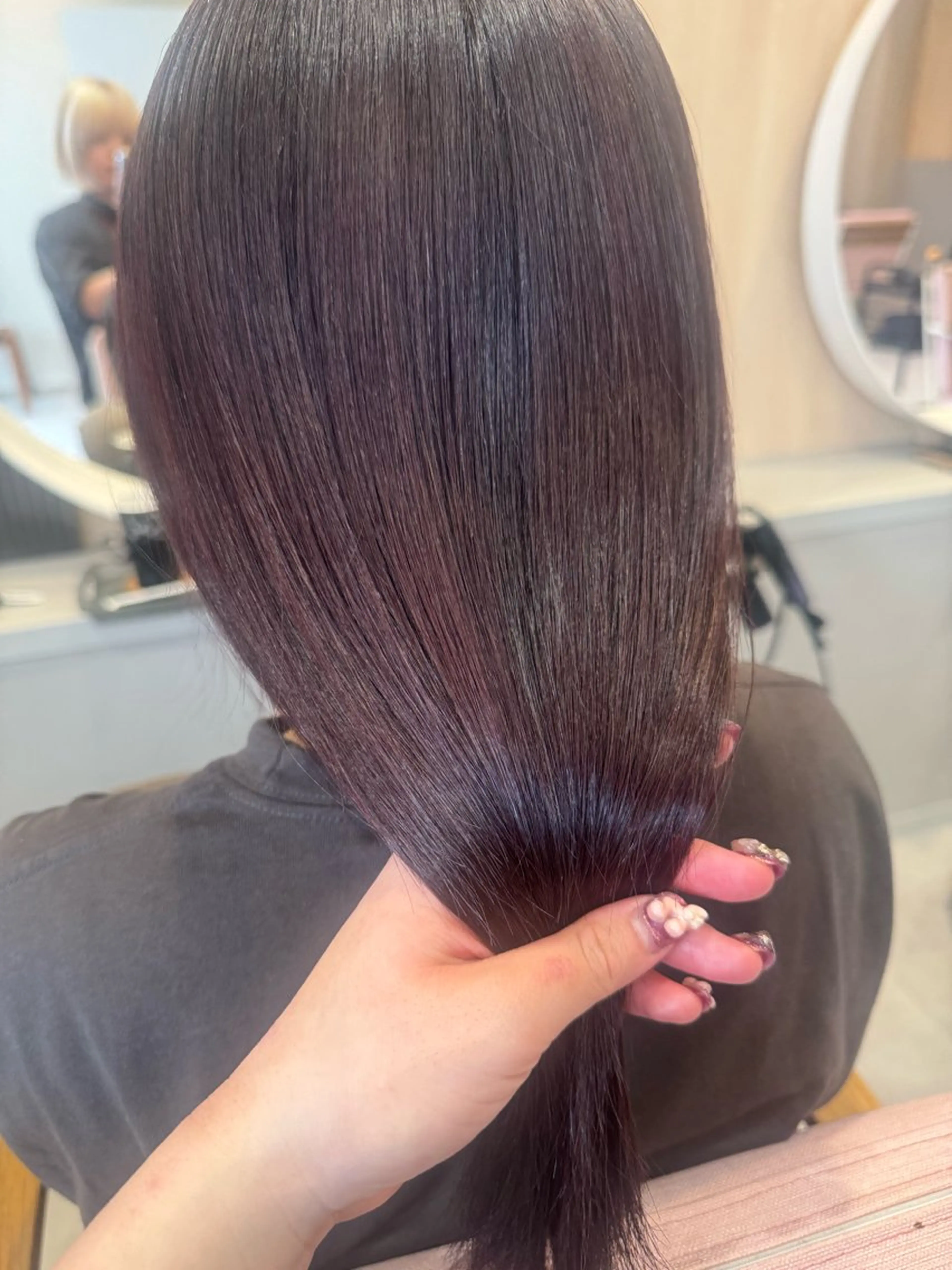 ロング カラー カット ヘアカラー トリートメント BELLE by revo所属・𝘀𝗮𝗲/ 艶髪/ショートボブのヘアスタイル