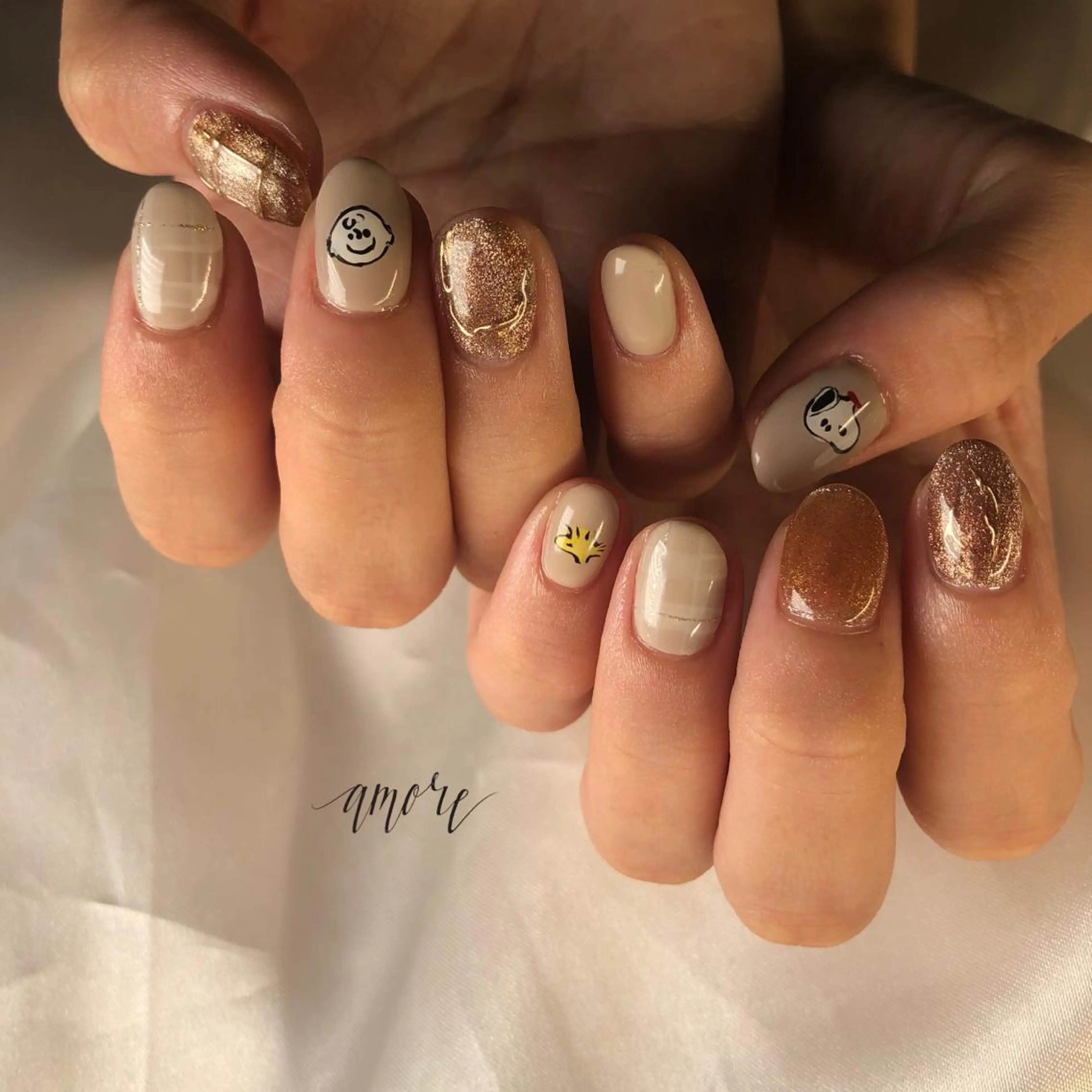 ネイル ジェルネイル 氷ネイル・うるうるネイル マグネットネイル ミラーネイル ニュアンスネイル You kyehwaのネイルデザイン