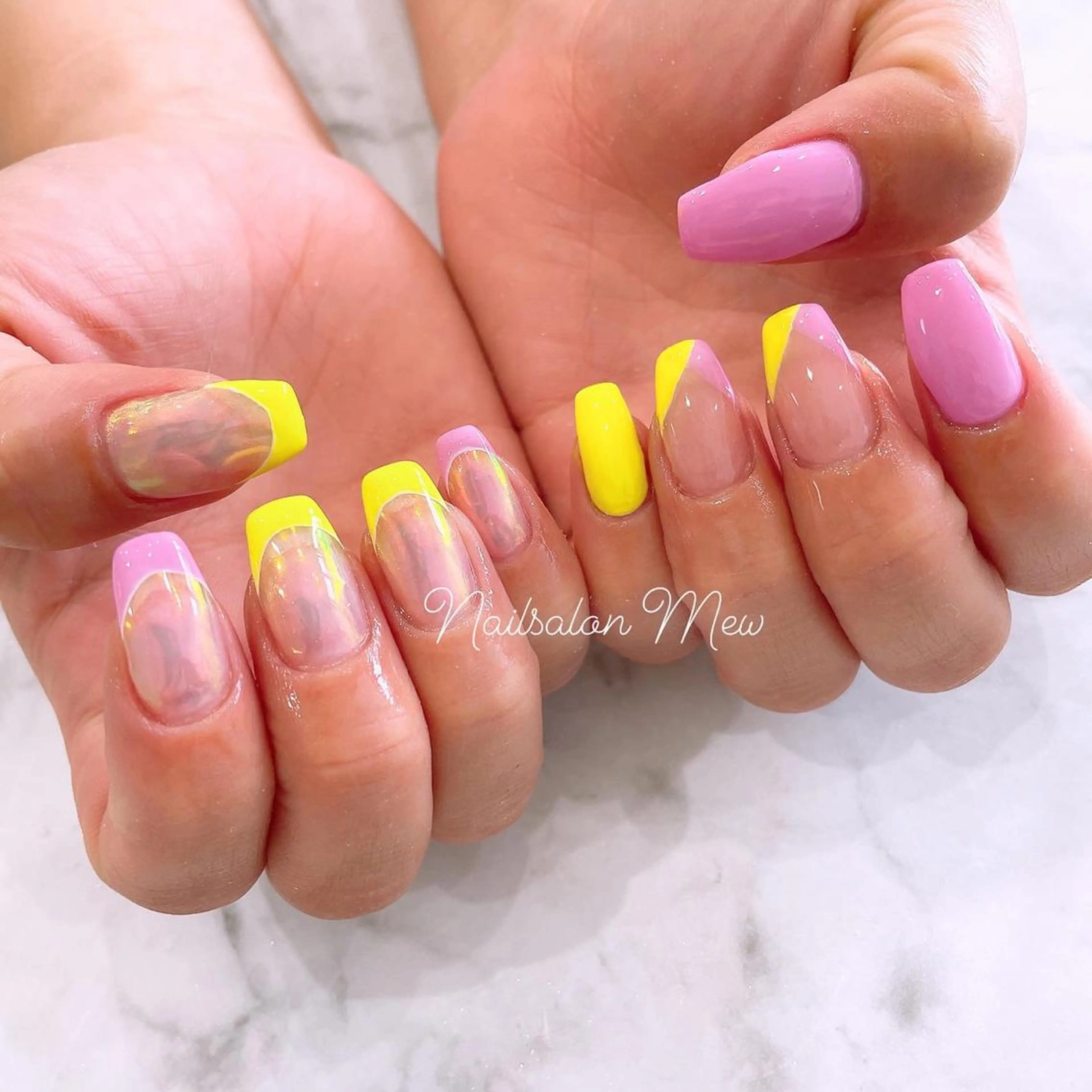 ネイル ハンドネイル Nailsalon Mew所属・Nailsalon Mew❤︎のネイルデザイン