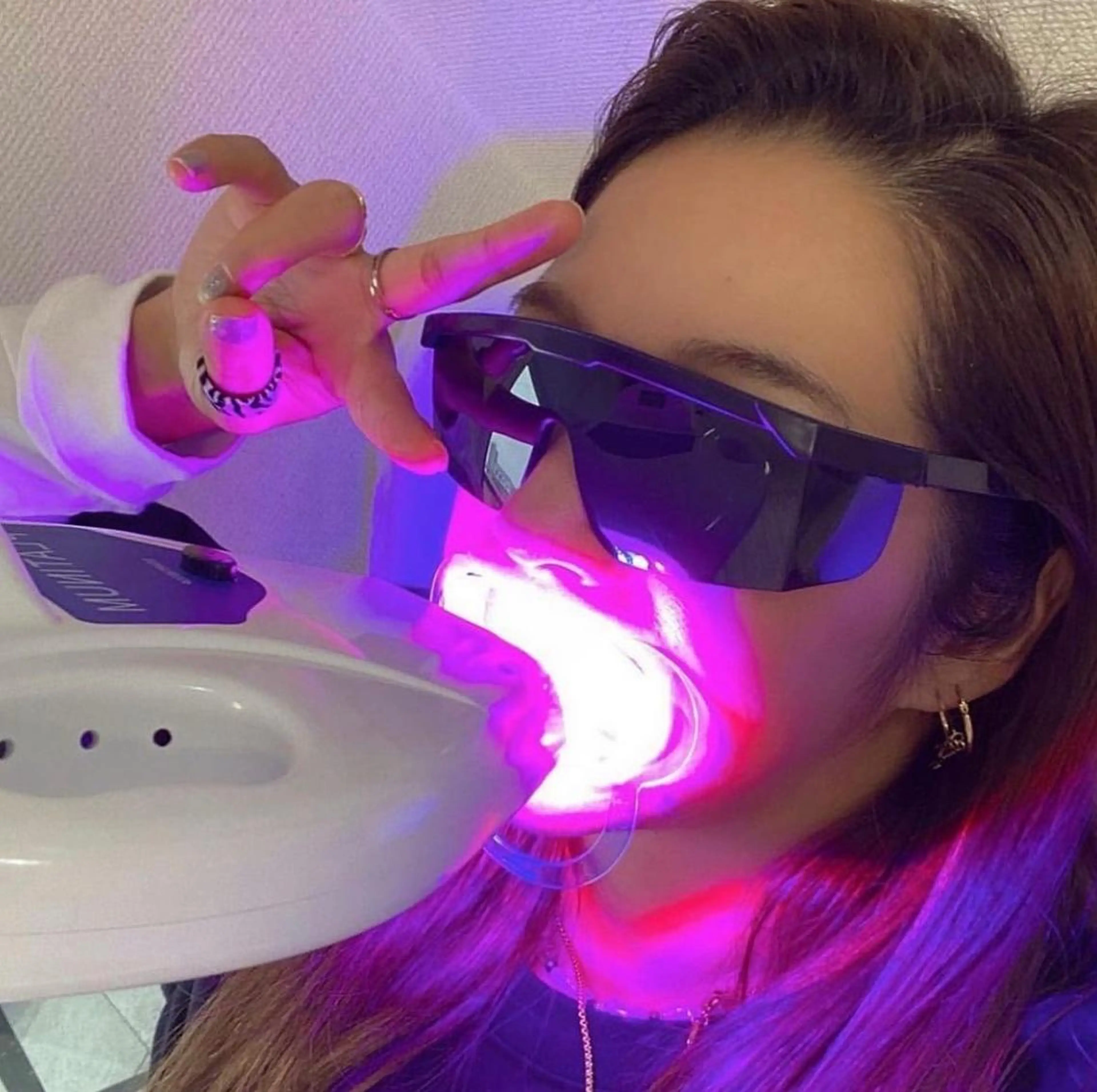 ミディアム カラー メンズ マツエク・マツパ パーマ キッズ アイブロウ ヘアアレンジ ネイル ホワイト その他 ライトビューティー 銀座本店のエステ・リラクイメージ