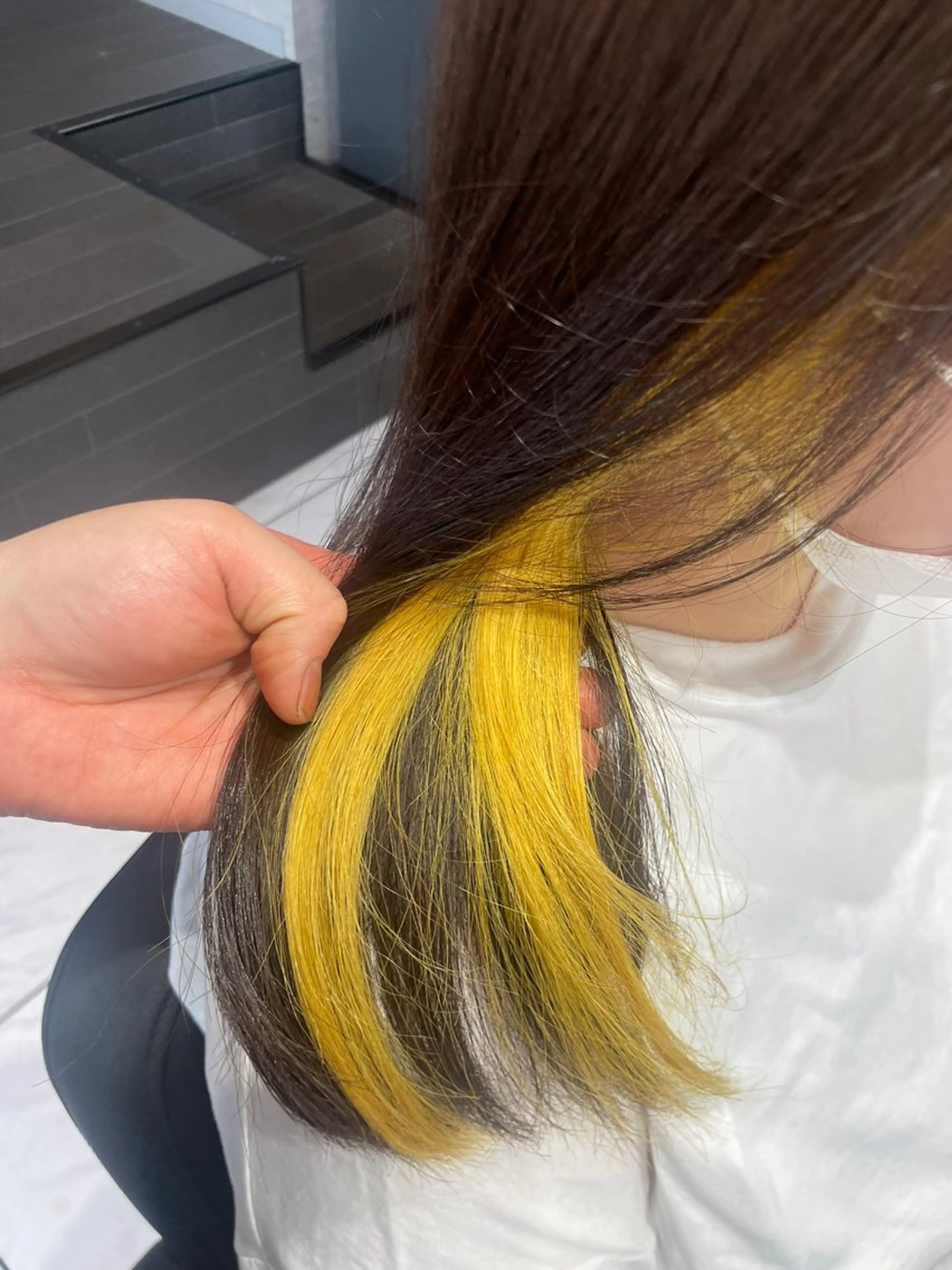 セミロング カラー 前田 桃花のヘアスタイル