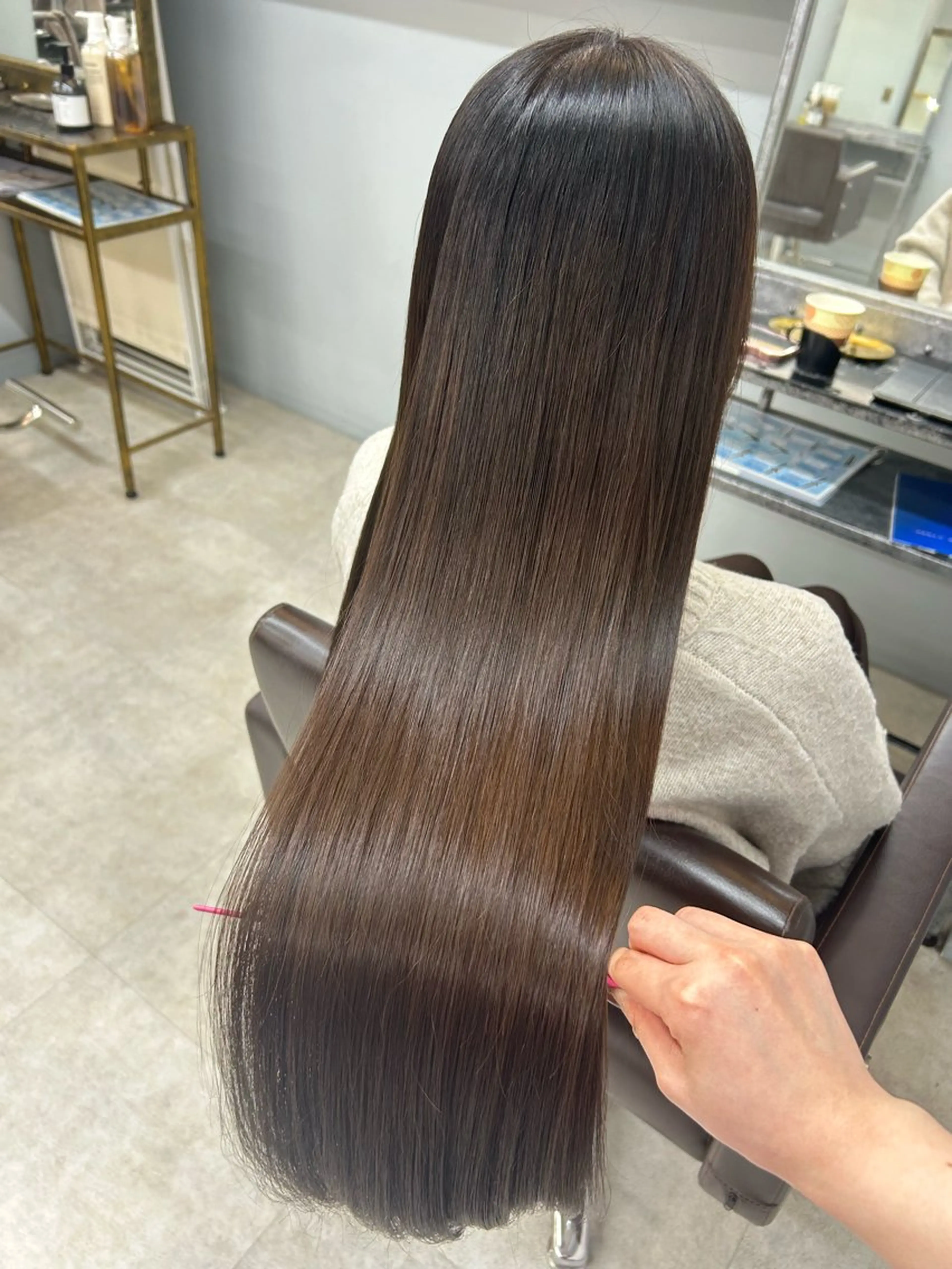 ロング カラー hair atelier OZ桑野店所属・阿佐見 若菜のヘアスタイル