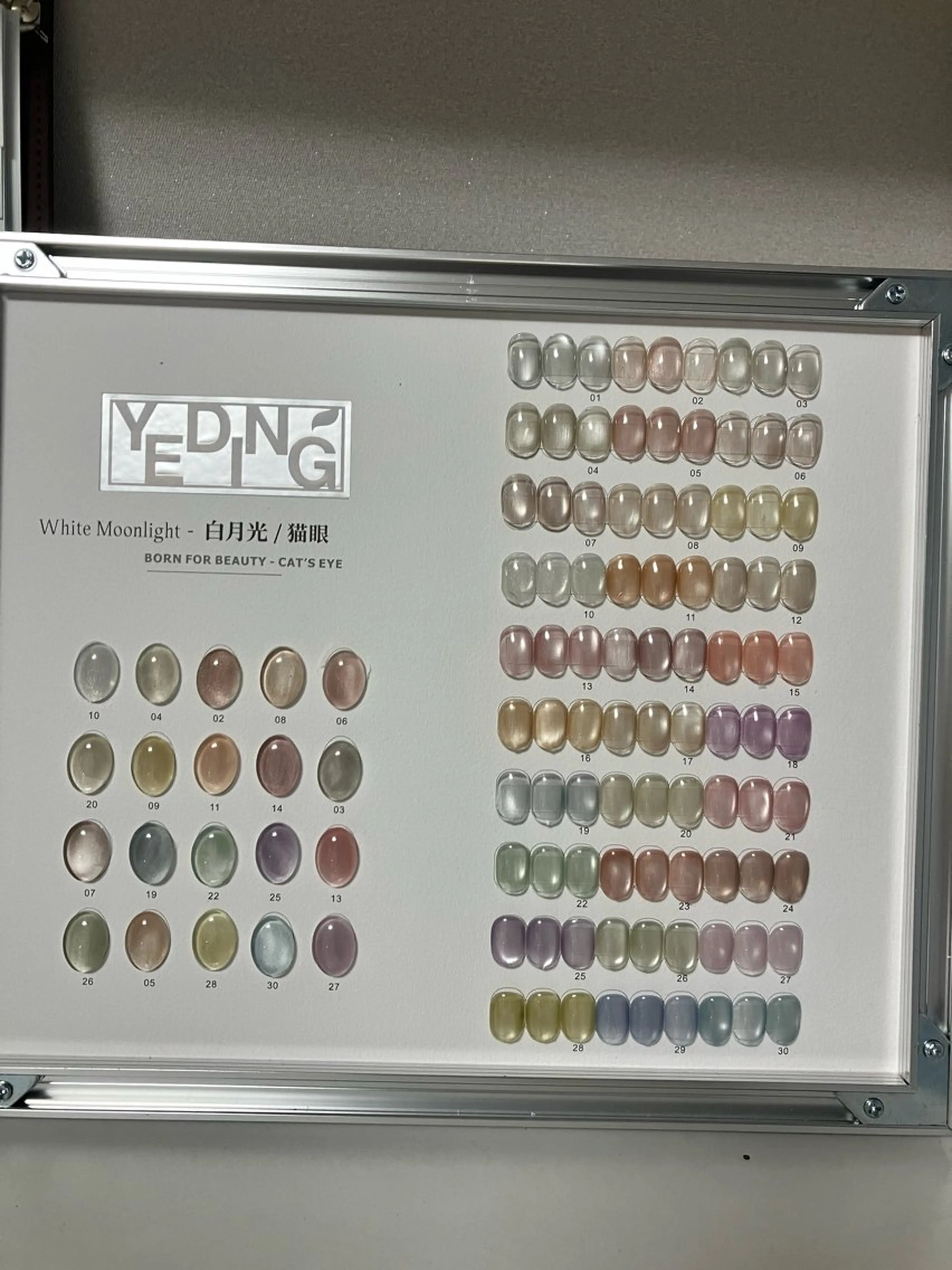 ネイル 高木 維麗絲のネイルデザイン