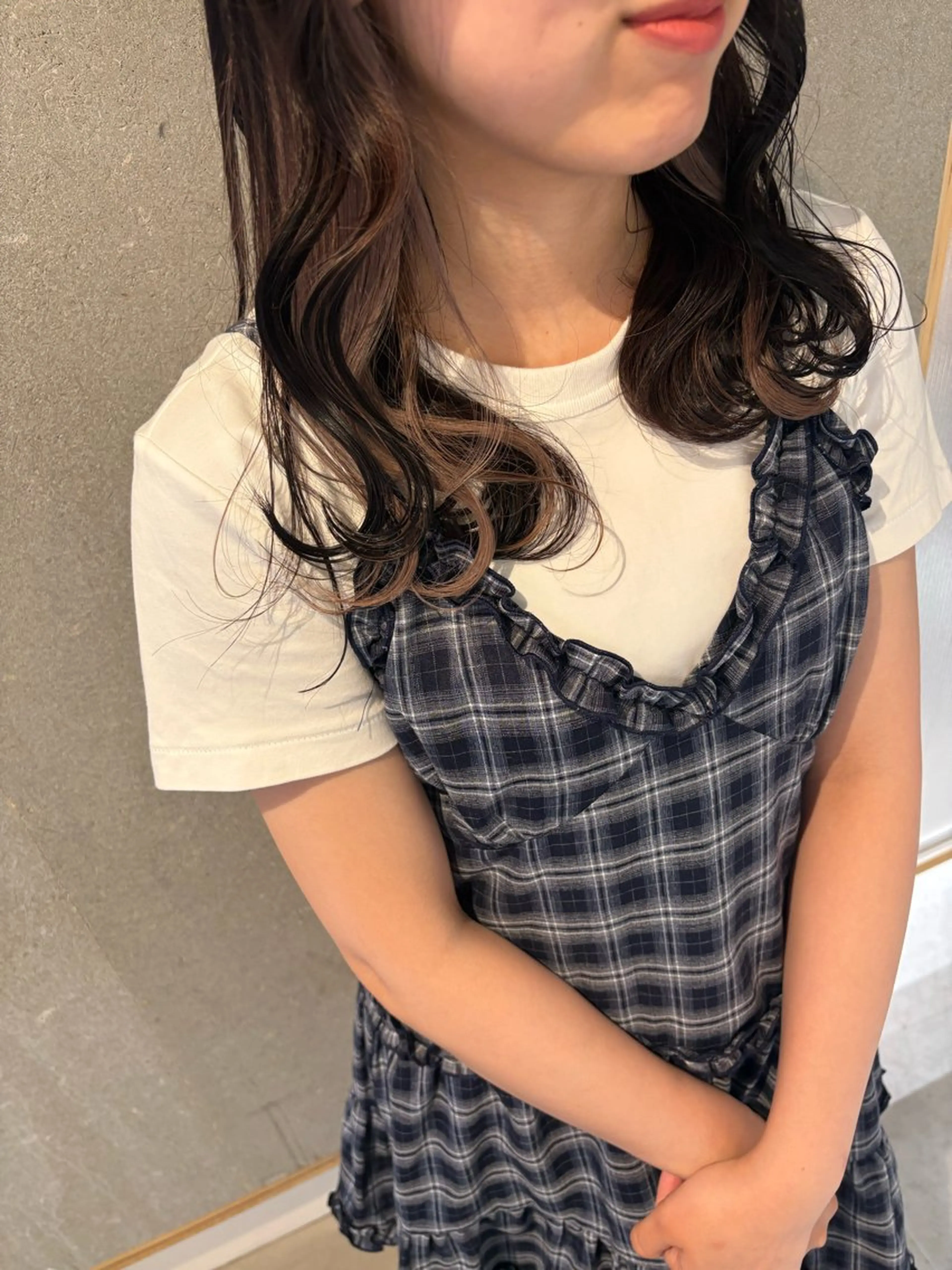 セミロング カラー ヘアカラー トリートメント 艶髪ブリーチ/レイヤ ー/竹本幸希のヘアスタイル