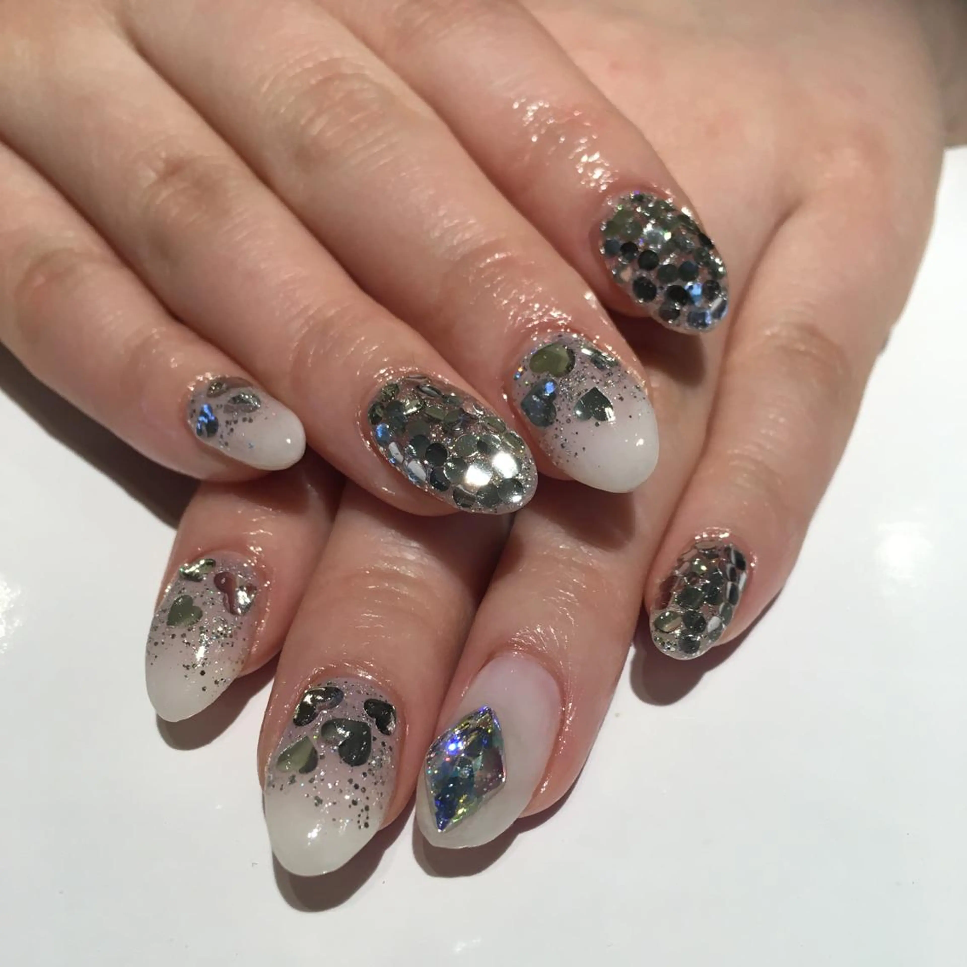 ネイル imymemine所属・渡邊 束紗のネイルデザイン