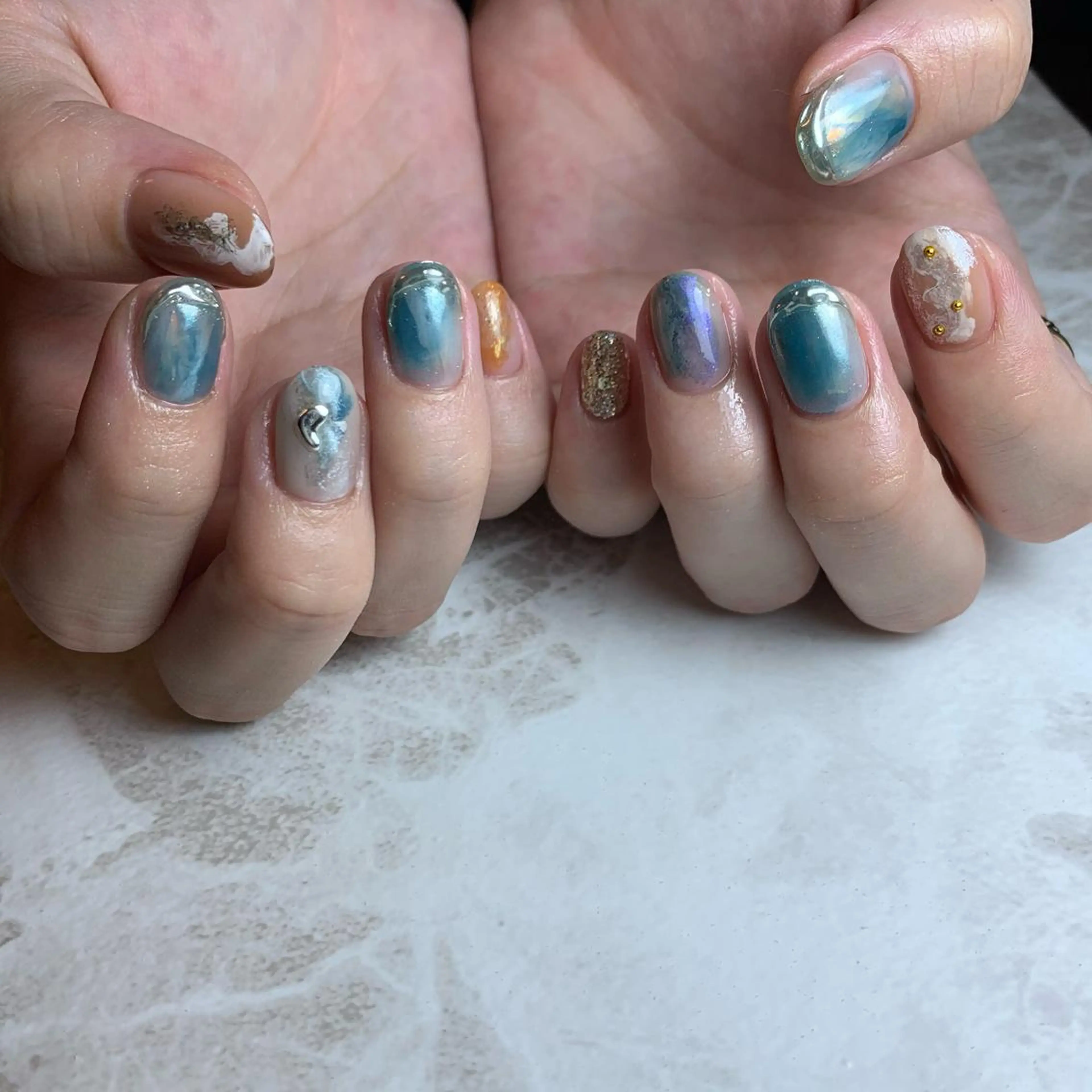 ネイル repos~ルポ~所属・里見 麗のネイルデザイン