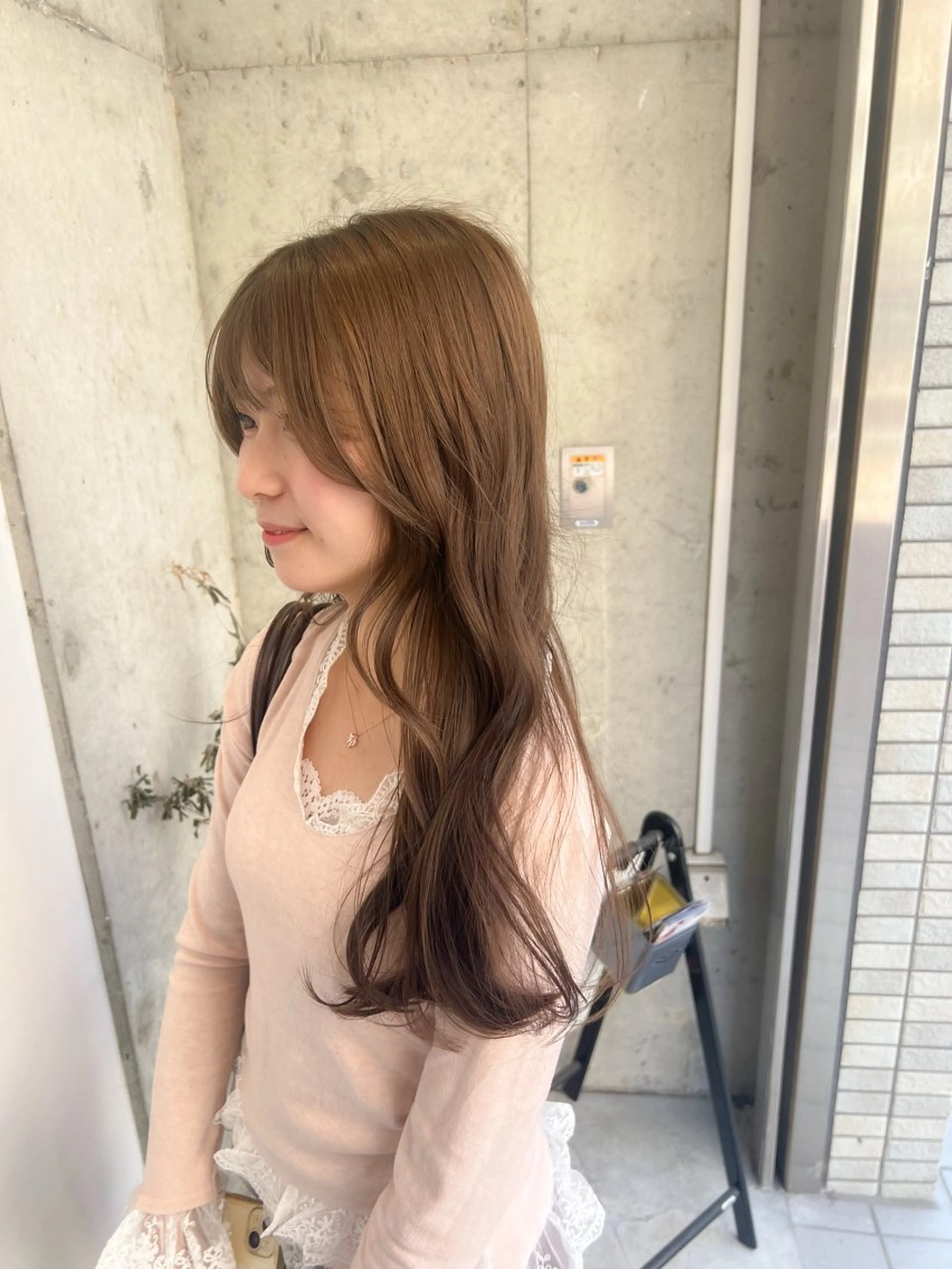 ロング カラー カット ヘアカラー 🎵ぷる艶ハイトーン 柔らかヘア🍅まあやのヘアスタイル