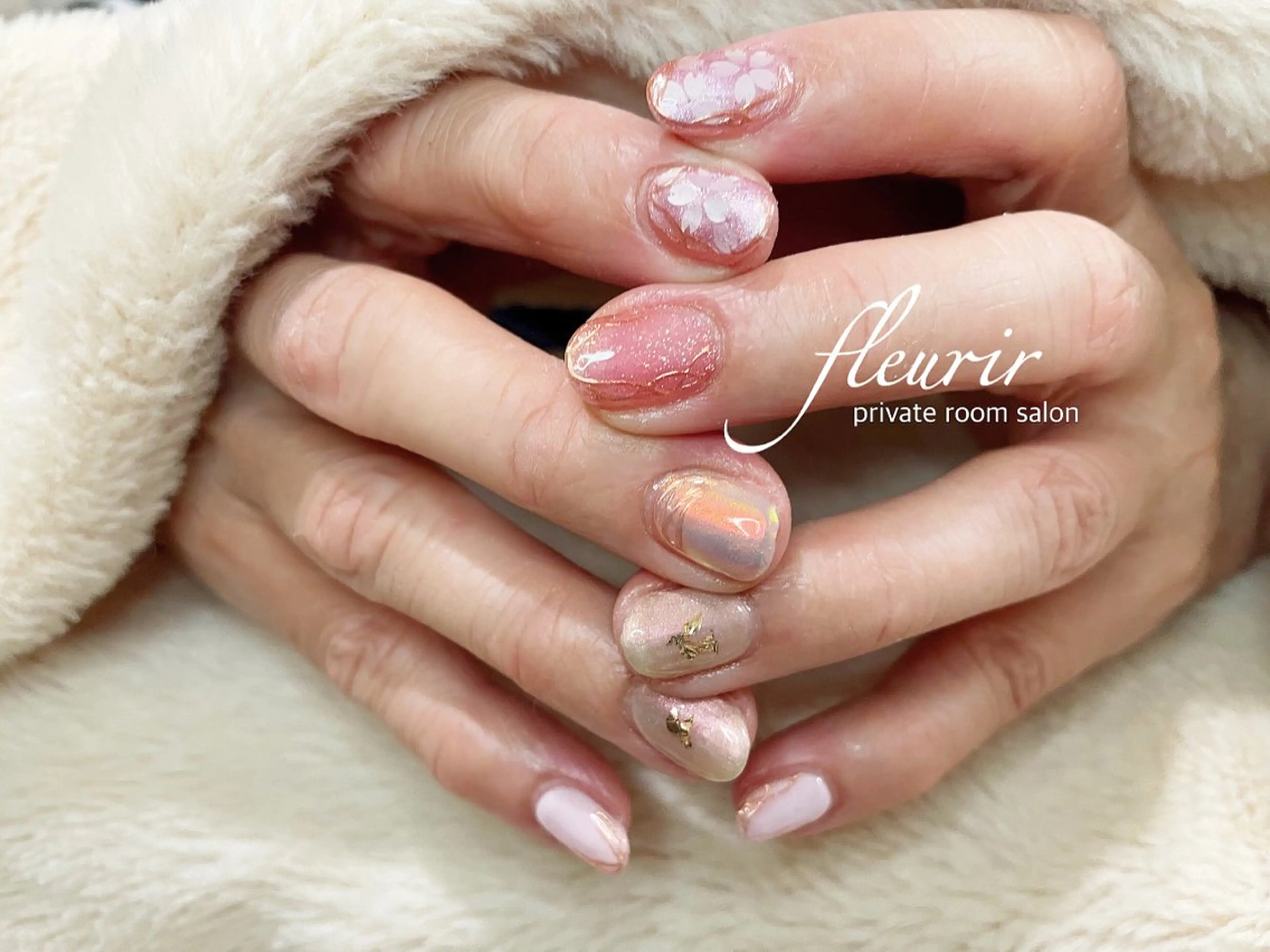 ネイル アートネイル ゴールド ラメ(グリッター) ミラーネイル ワンカラーネイル フルリール 【プライベートサロンのネイルデザイン