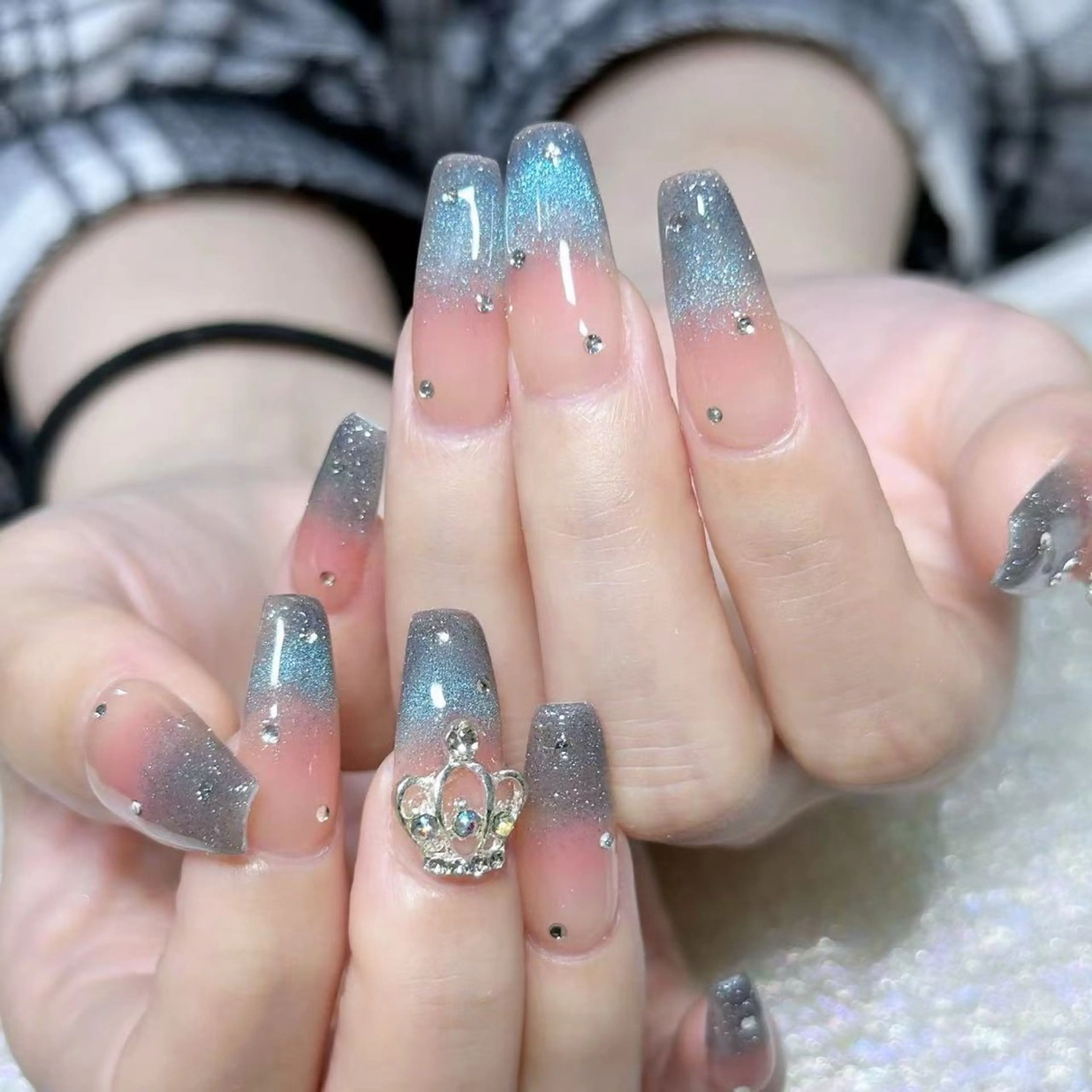 ネイル ハンドネイル Queens マオのネイルデザイン