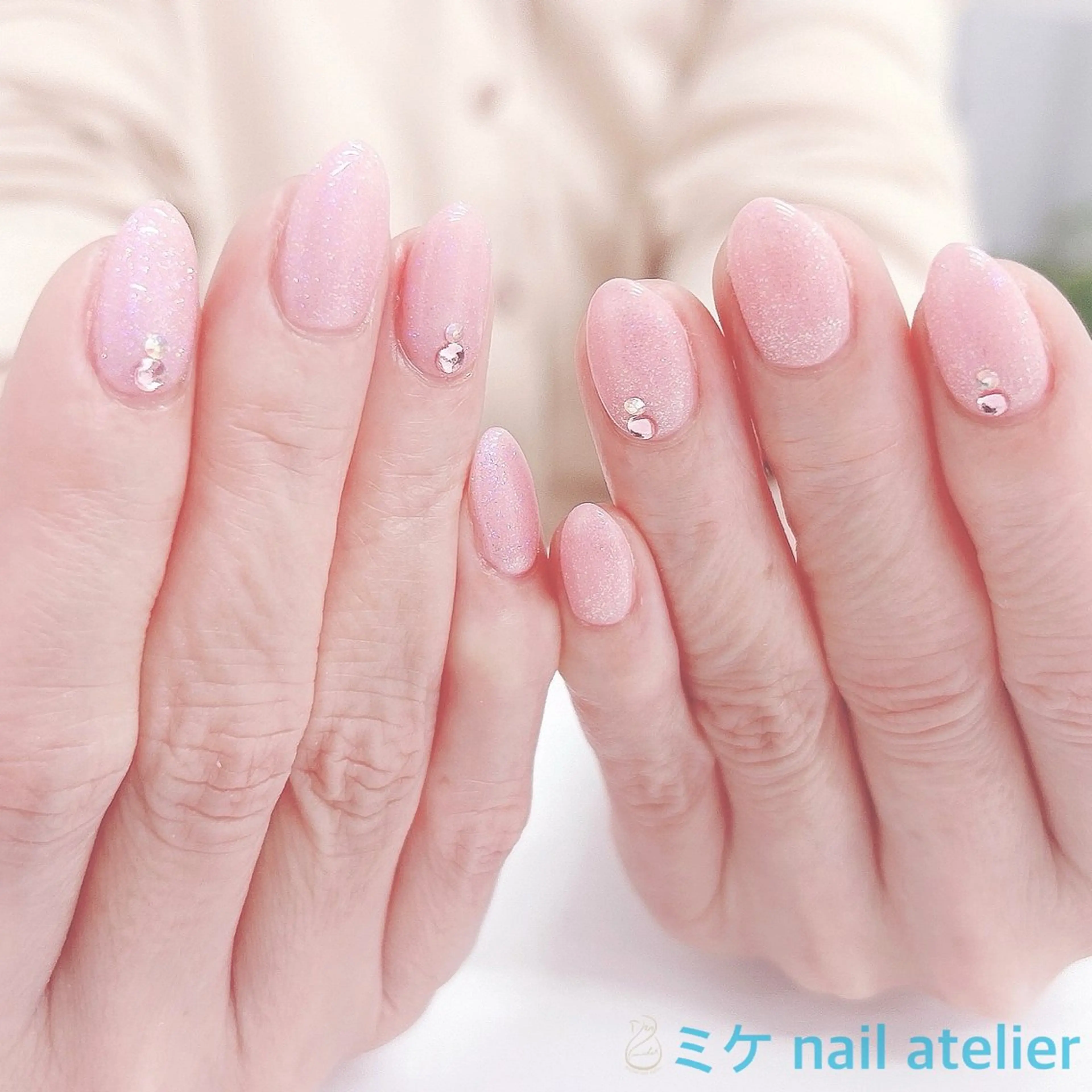 ネイル ジェルネイル ラメ(グリッター) ワンカラーネイル ピンク 冬ネイル ハンドネイル h. rikaのネイルデザイン