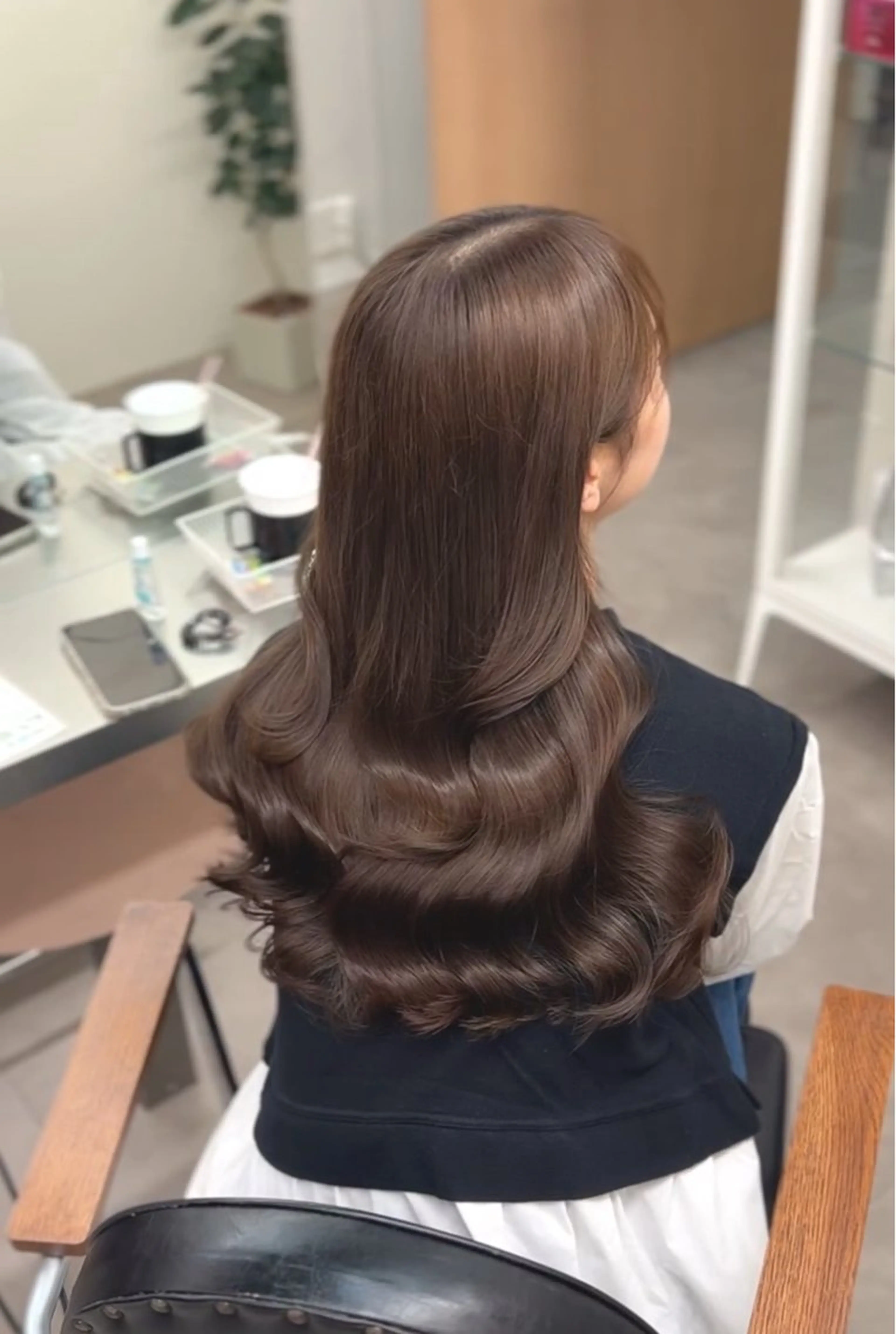 ロング カラー ヘアカラー 梅田/ベージュ／ 艶カラー／三宅空翔のヘアスタイル