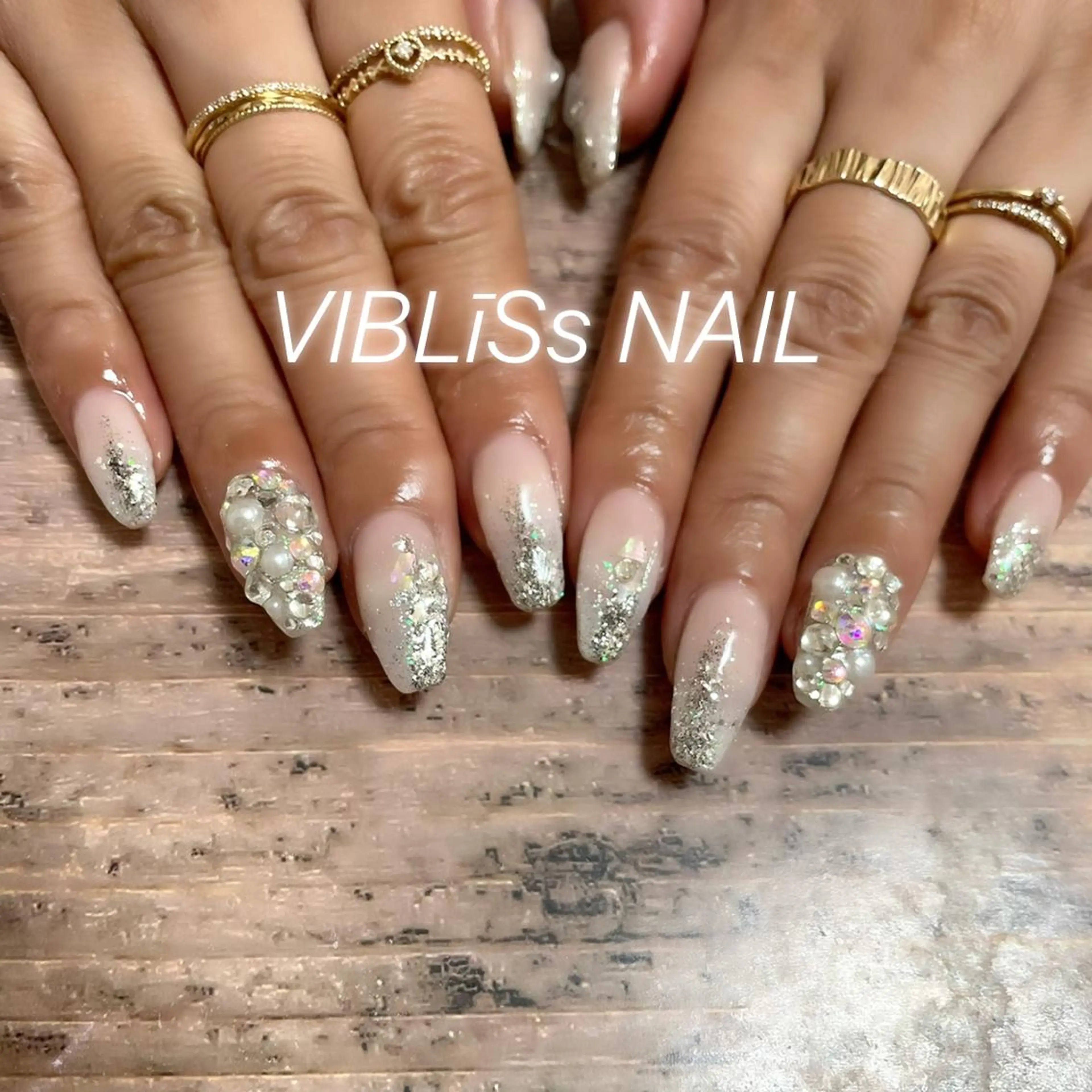 ネイル VIBLīSs nailのネイルデザイン