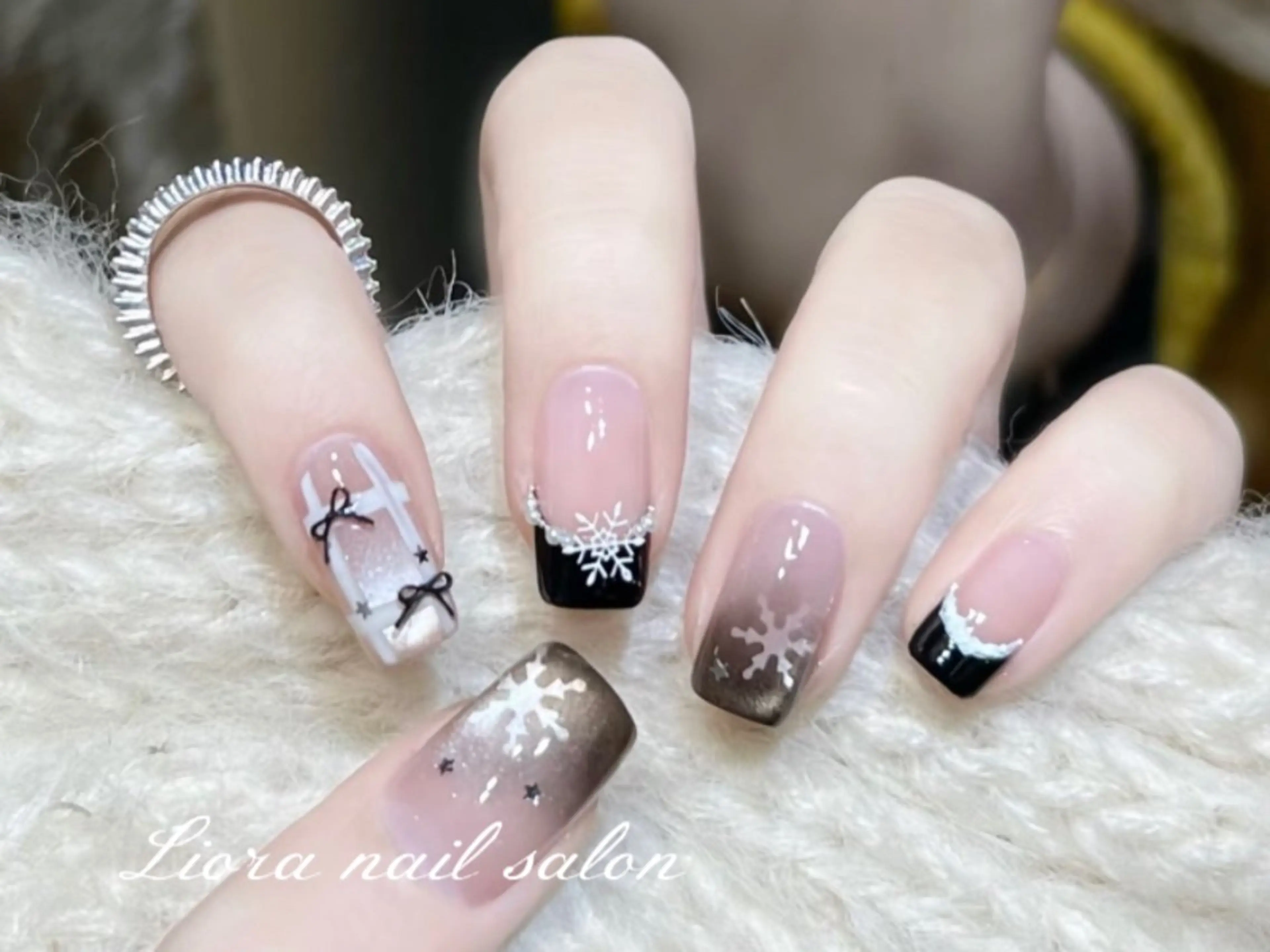 ネイル チークネイル フットネイル フレンチネイル ジェルネイル ガーリー ハンドネイル Liora nail スカルプ専門店のネイルデザイン