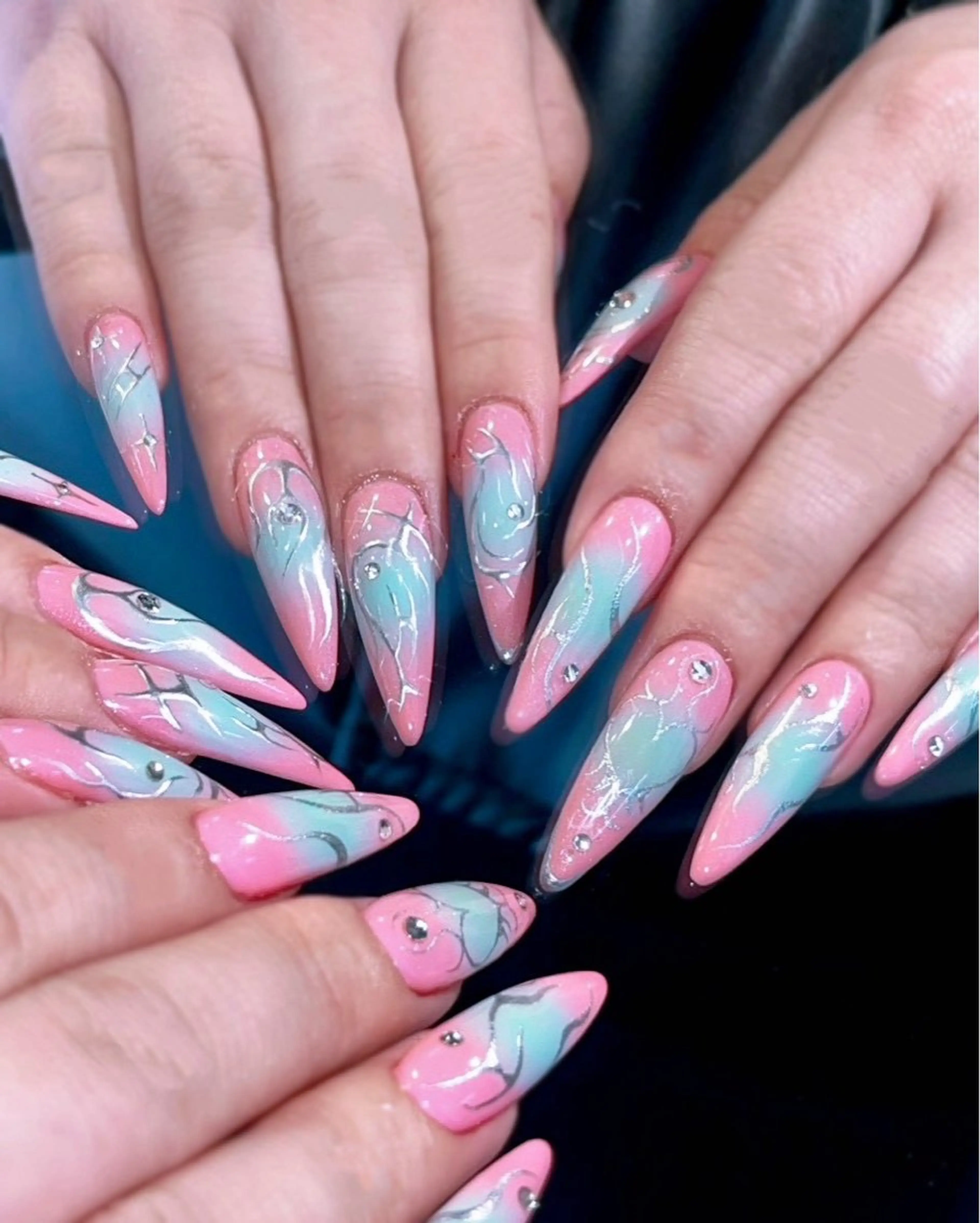 ネイル アートネイル 長さ出し ワンホンネイル ハンドネイル SoLuna 【ソルナ】のネイルデザイン