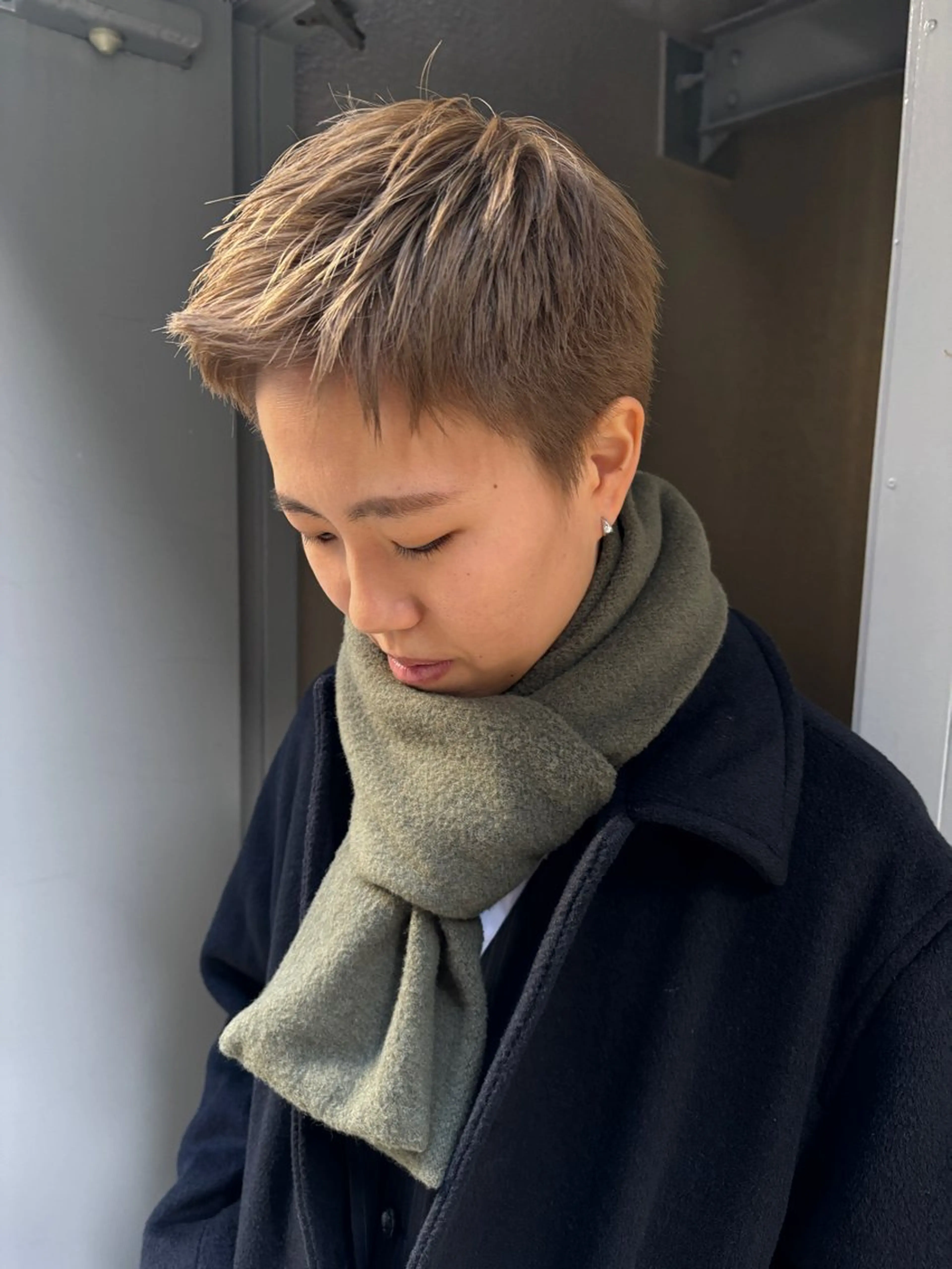 ショート カット ヘアカラー トリートメント too good所属・gouru 難波美容師のヘアスタイル