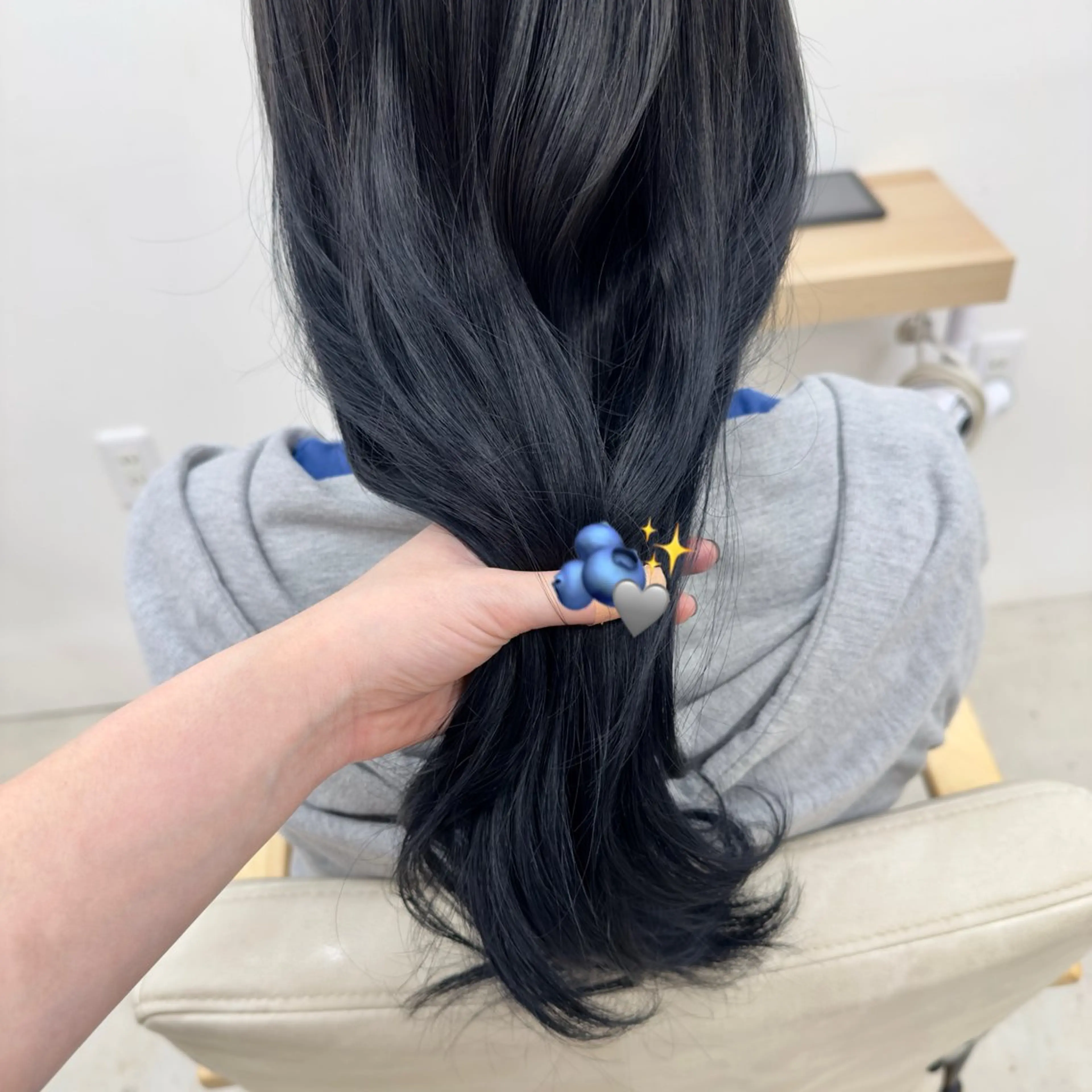 カラー RUA 🪽🤍のヘアスタイル