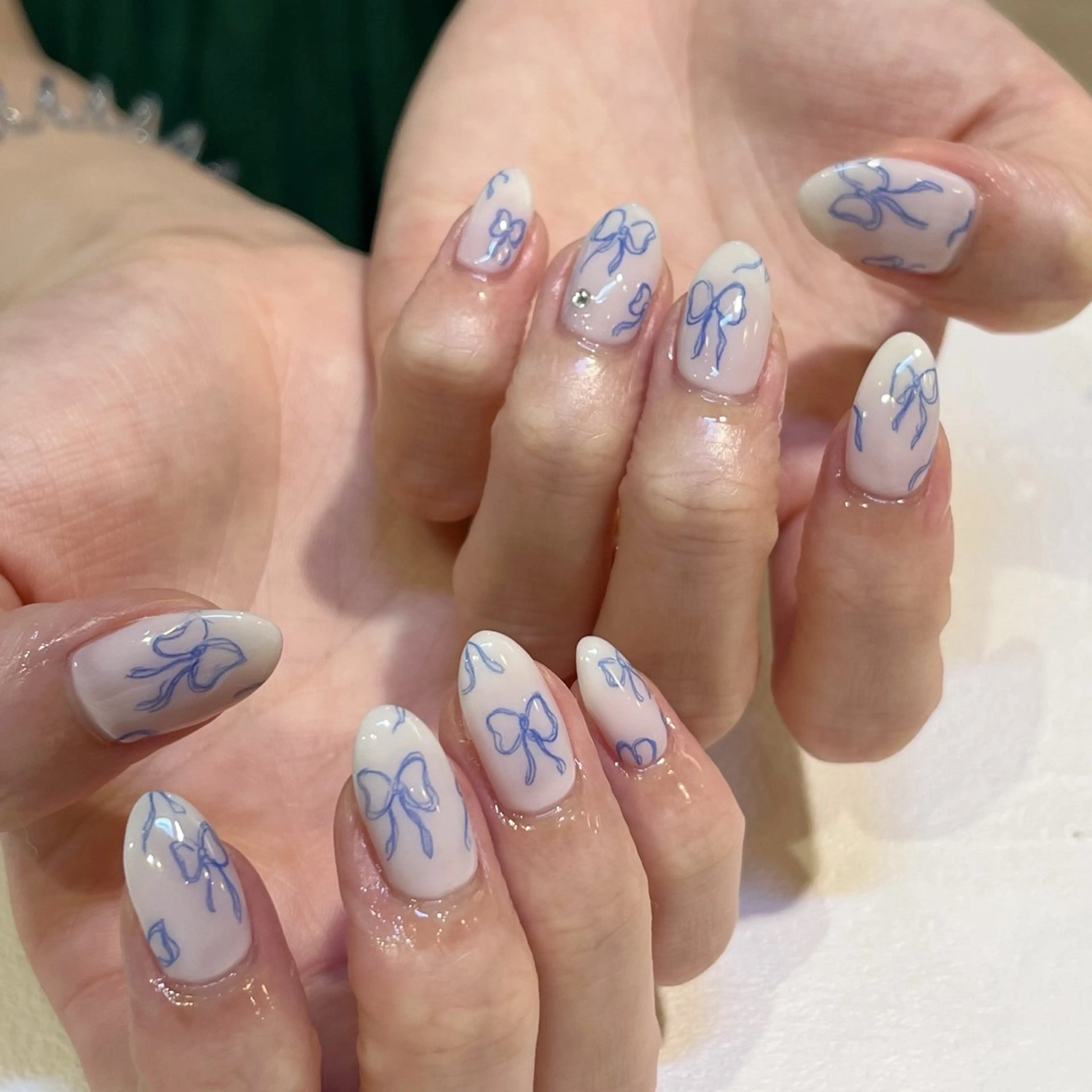 ネイル ハンドネイル 鈴木 里奈のネイルデザイン