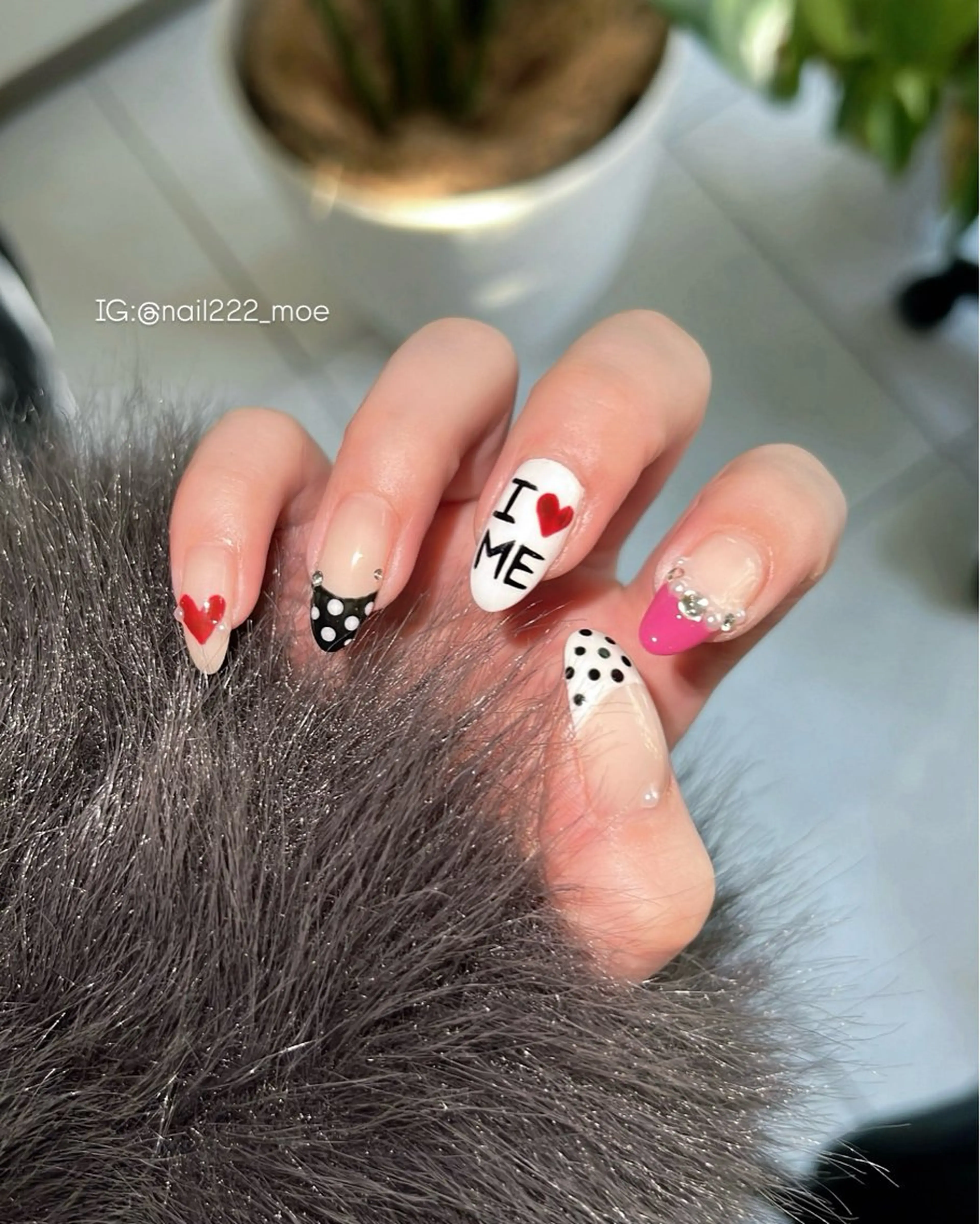 ネイル ハンドネイル ⟡.*222⋰˚☆ MöEのネイルデザイン