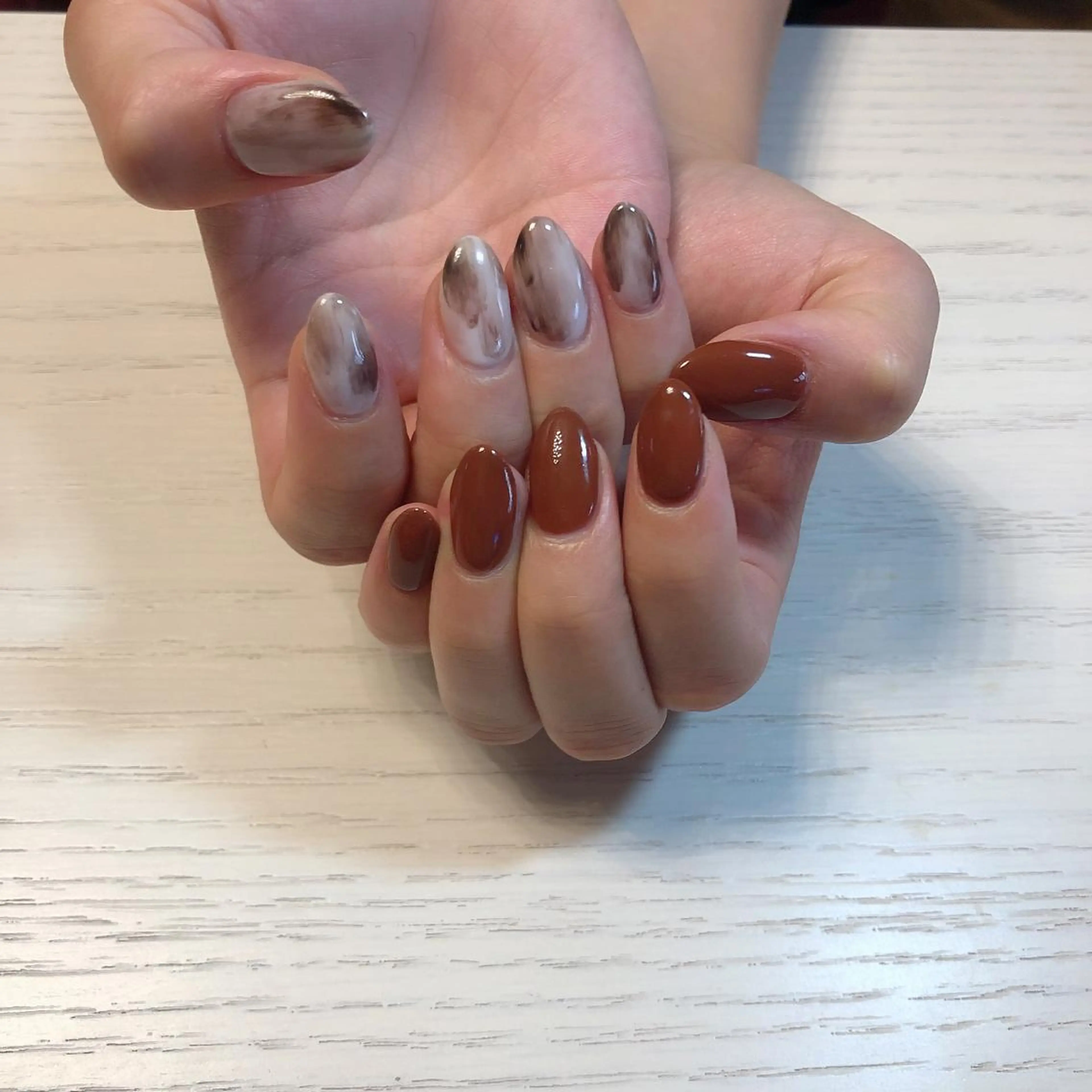 ネイル ハンドネイル 西岡 杏のネイルデザイン