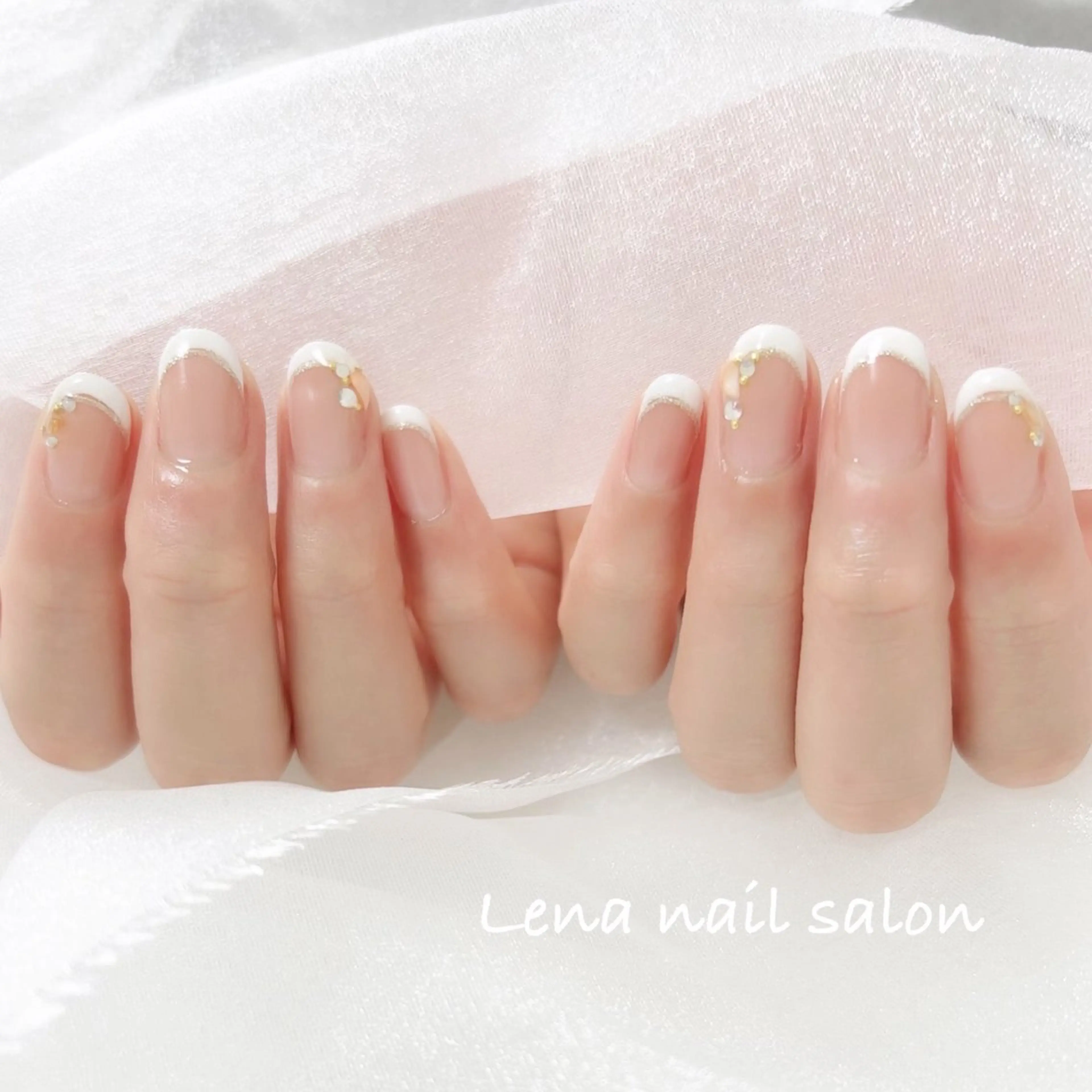 フレンチネイル💅🏻(オフ込) ＼自爪育成ケア込•爪に優しいパラジェル使用／の写真