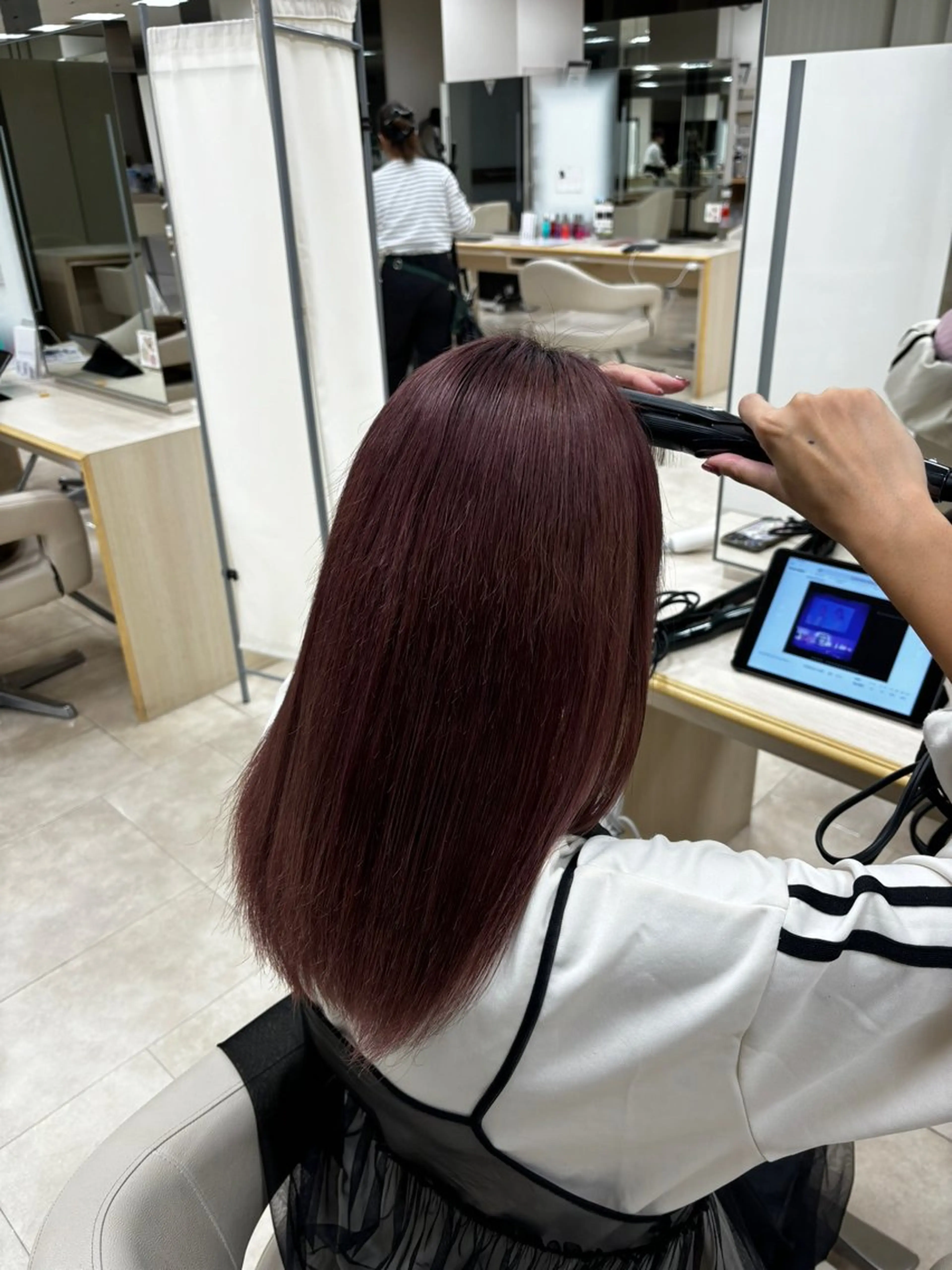 ミディアム カット ヘアカラー 推し活/韓国/ブリー チカラーminamiのヘアスタイル