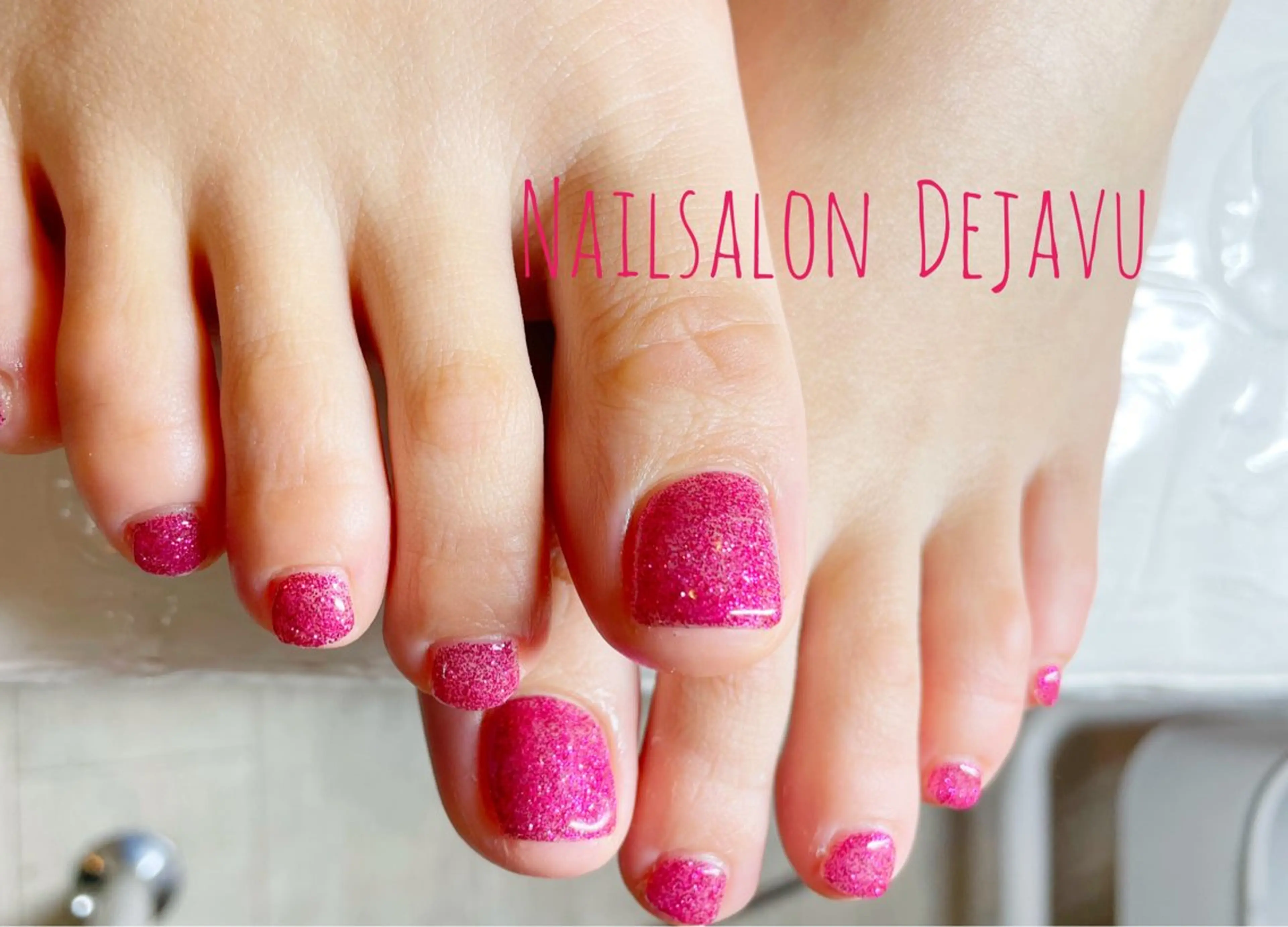 ネイル フットネイル ワンカラーネイル フットネイル Dejavu所属・Nail salon Dejavu 🌿のネイルデザイン