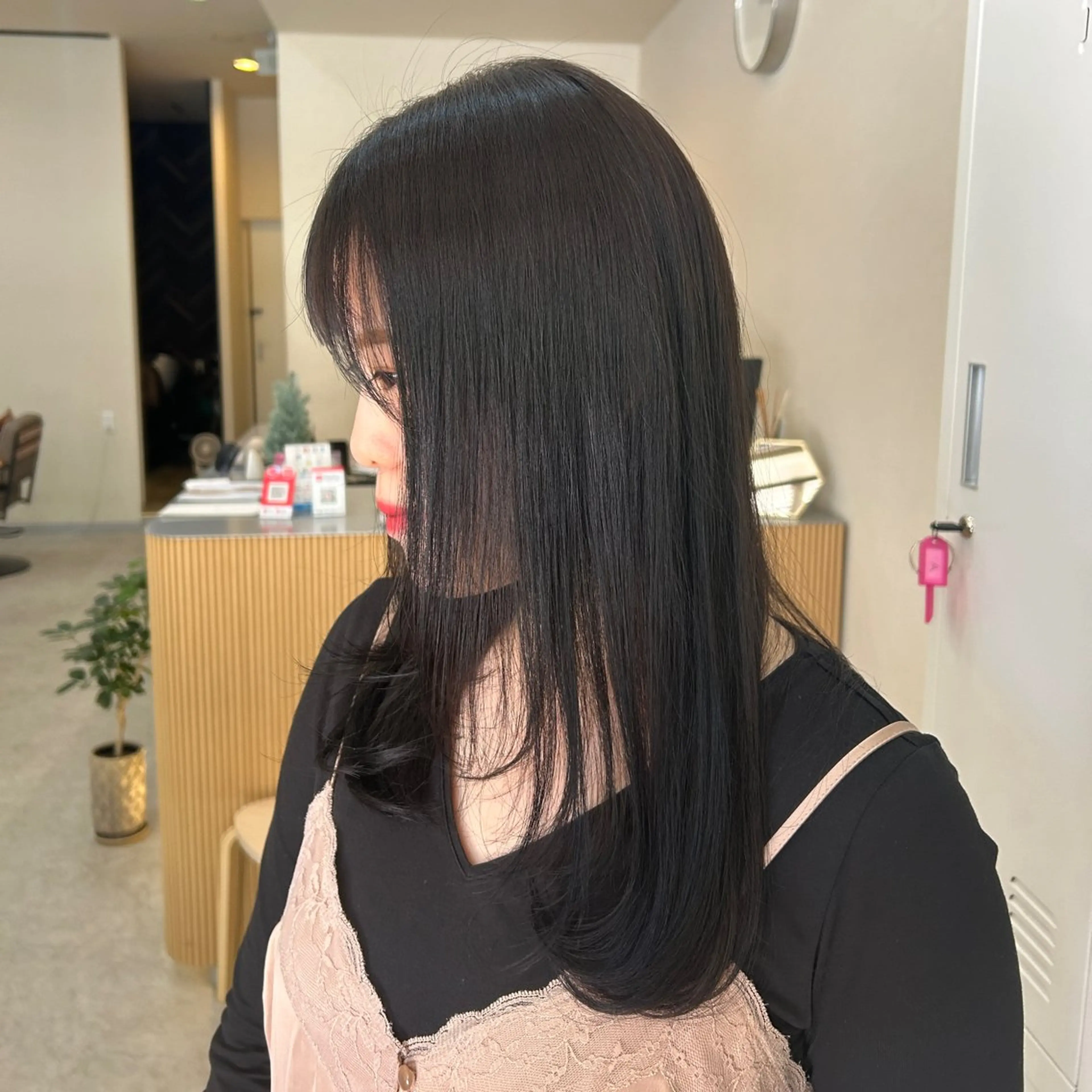 カラー ブルーカラー 透明感カラー カット ヘアカラー トリートメント MIDORI🌙 透明感/ベージュのヘアスタイル