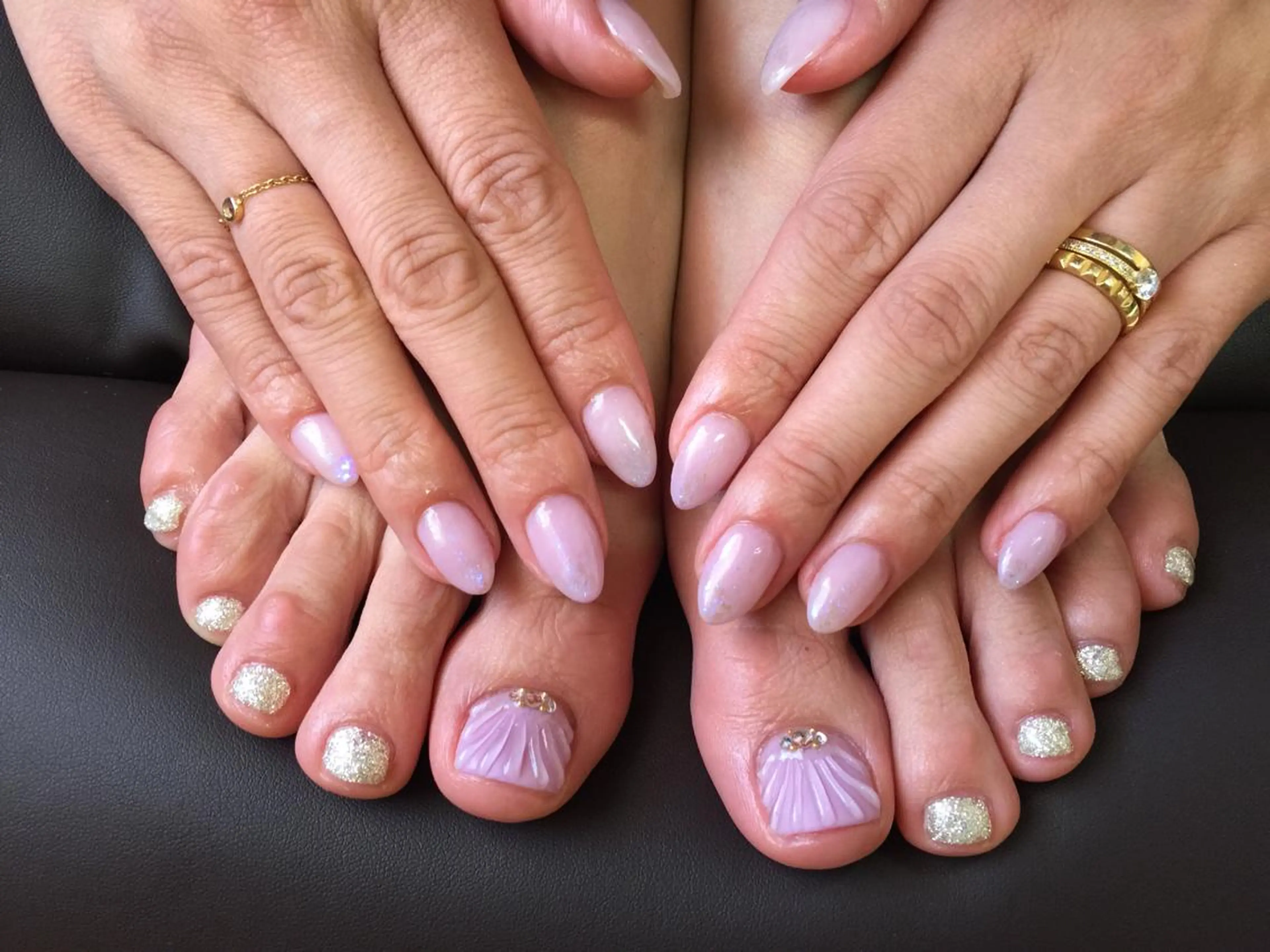 ネイル フットネイル おそろいネイル esNail&eye イーズネイル＆アイのネイルデザイン