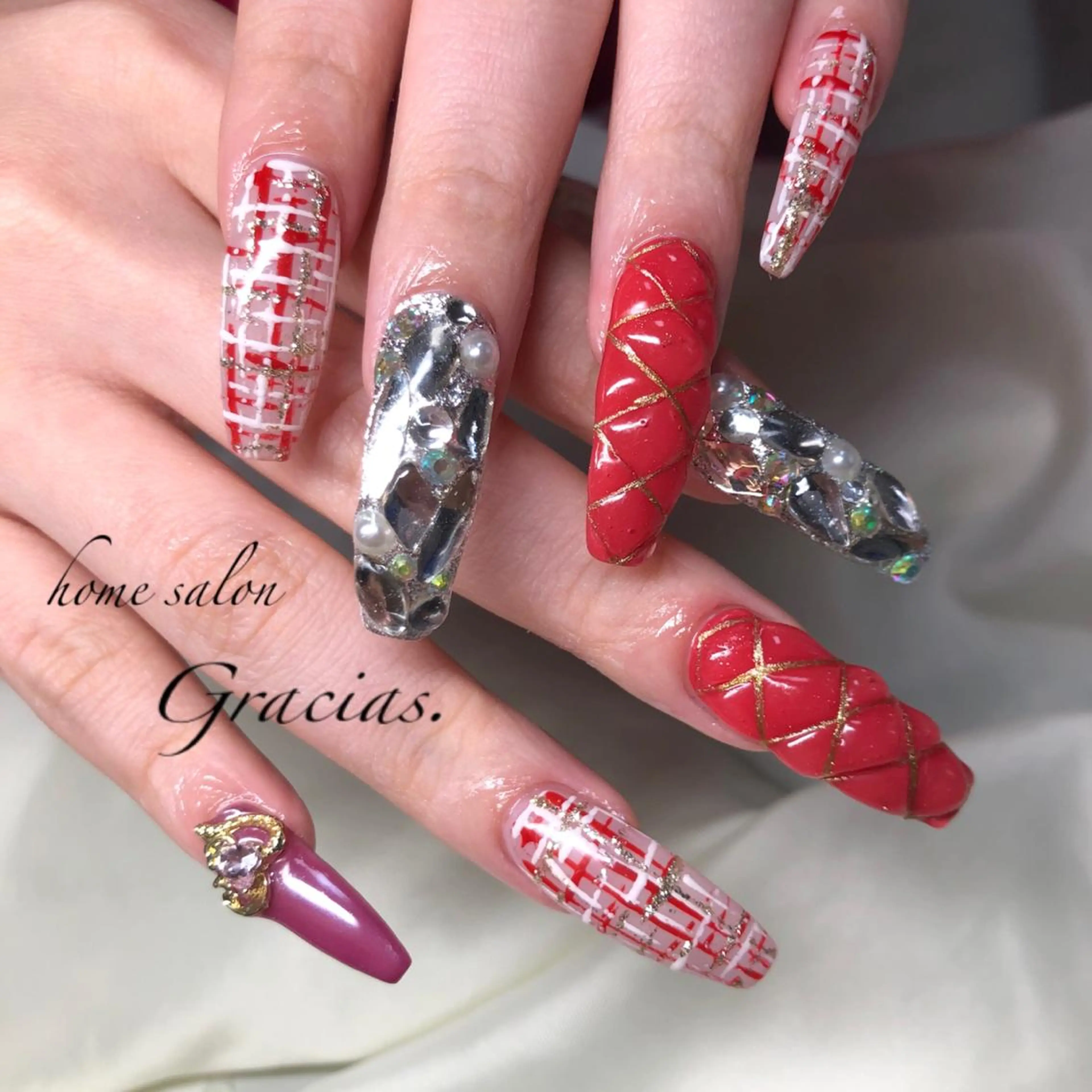 ネイル Gracias. rieのネイルデザイン