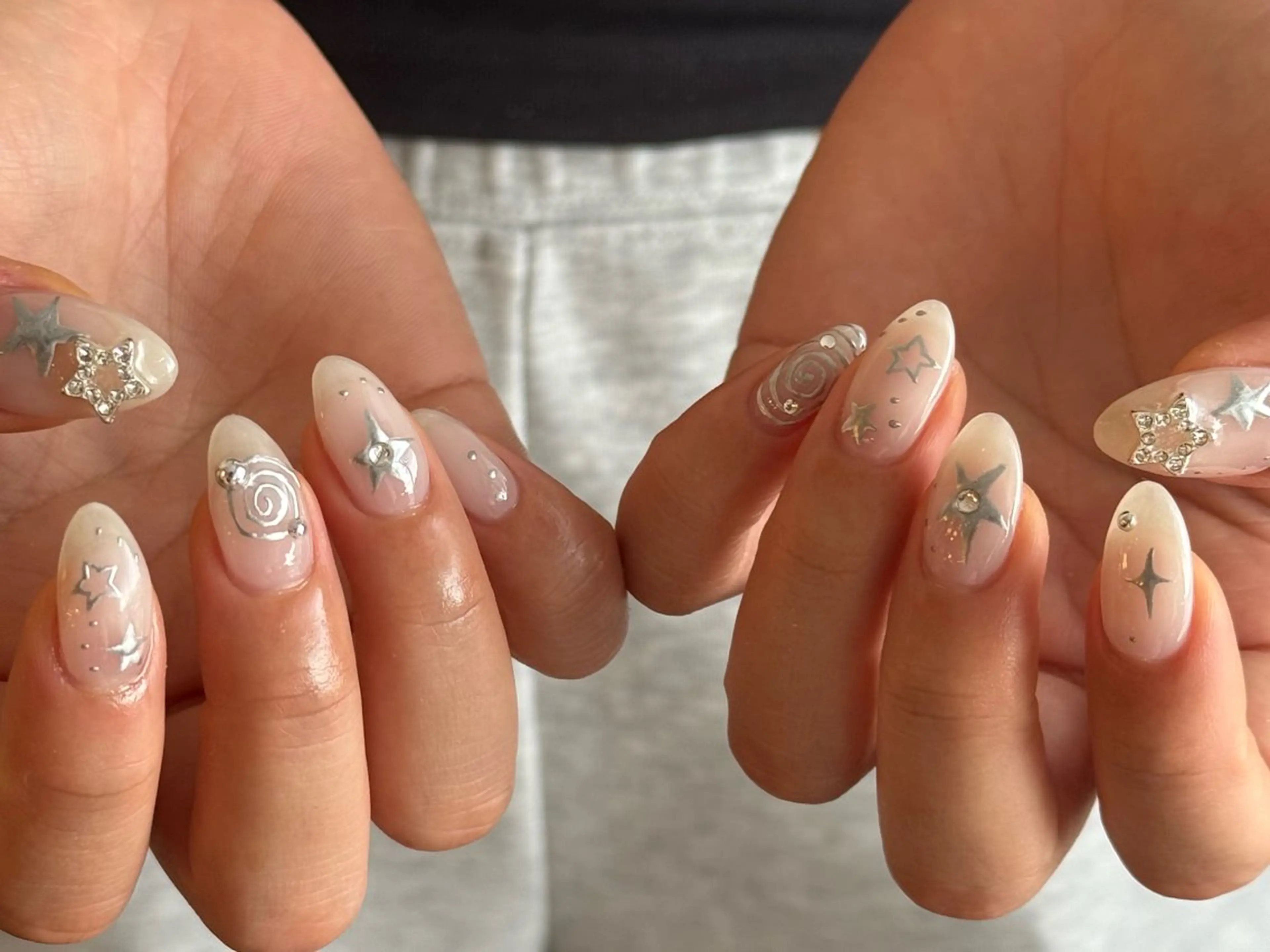 ネイル ハンドネイル haruka .のネイルデザイン