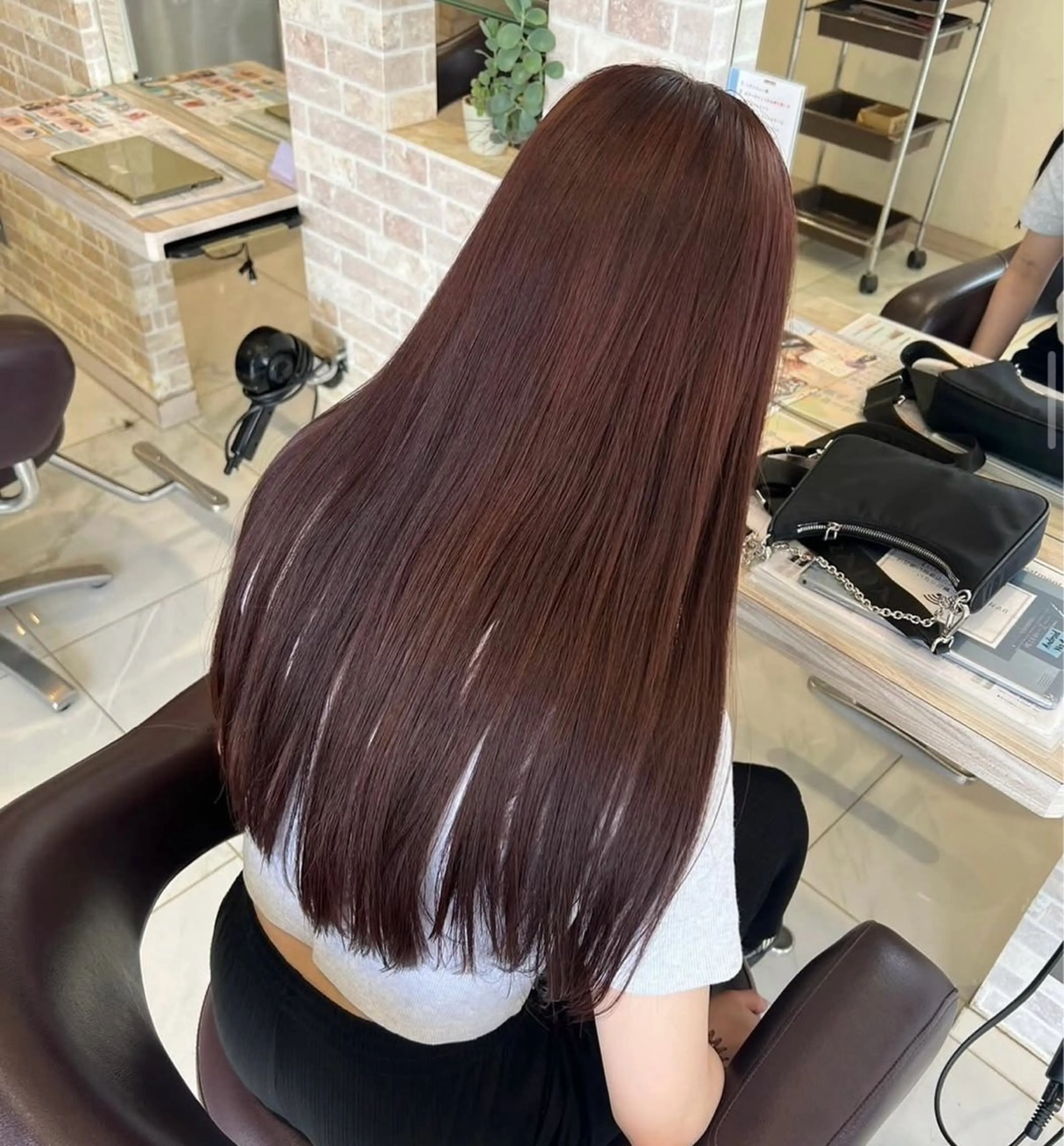 ロング カラー GRANDEUR 村越 捺稀のヘアスタイル