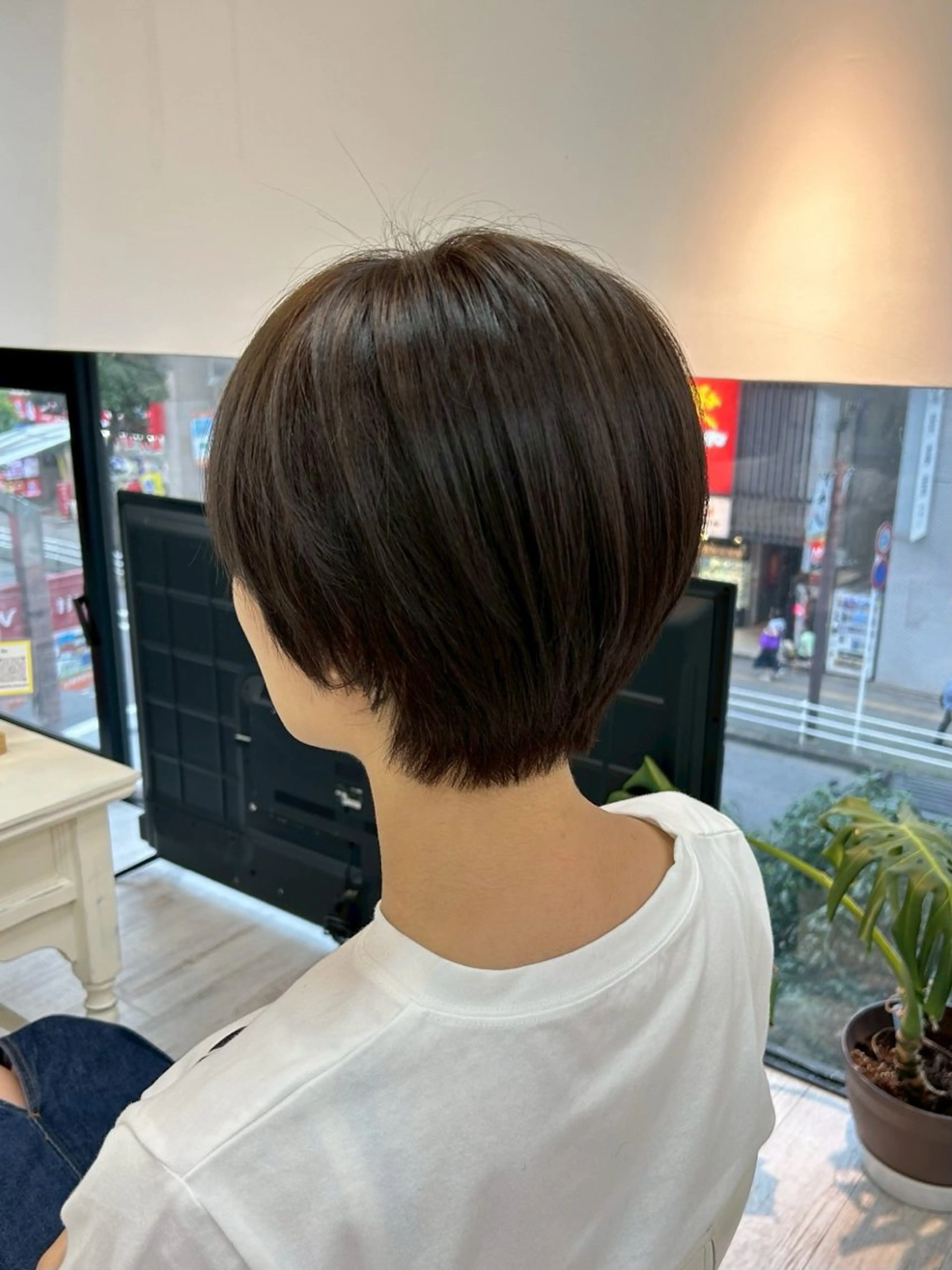 ショート 岡崎 嶺のヘアスタイル