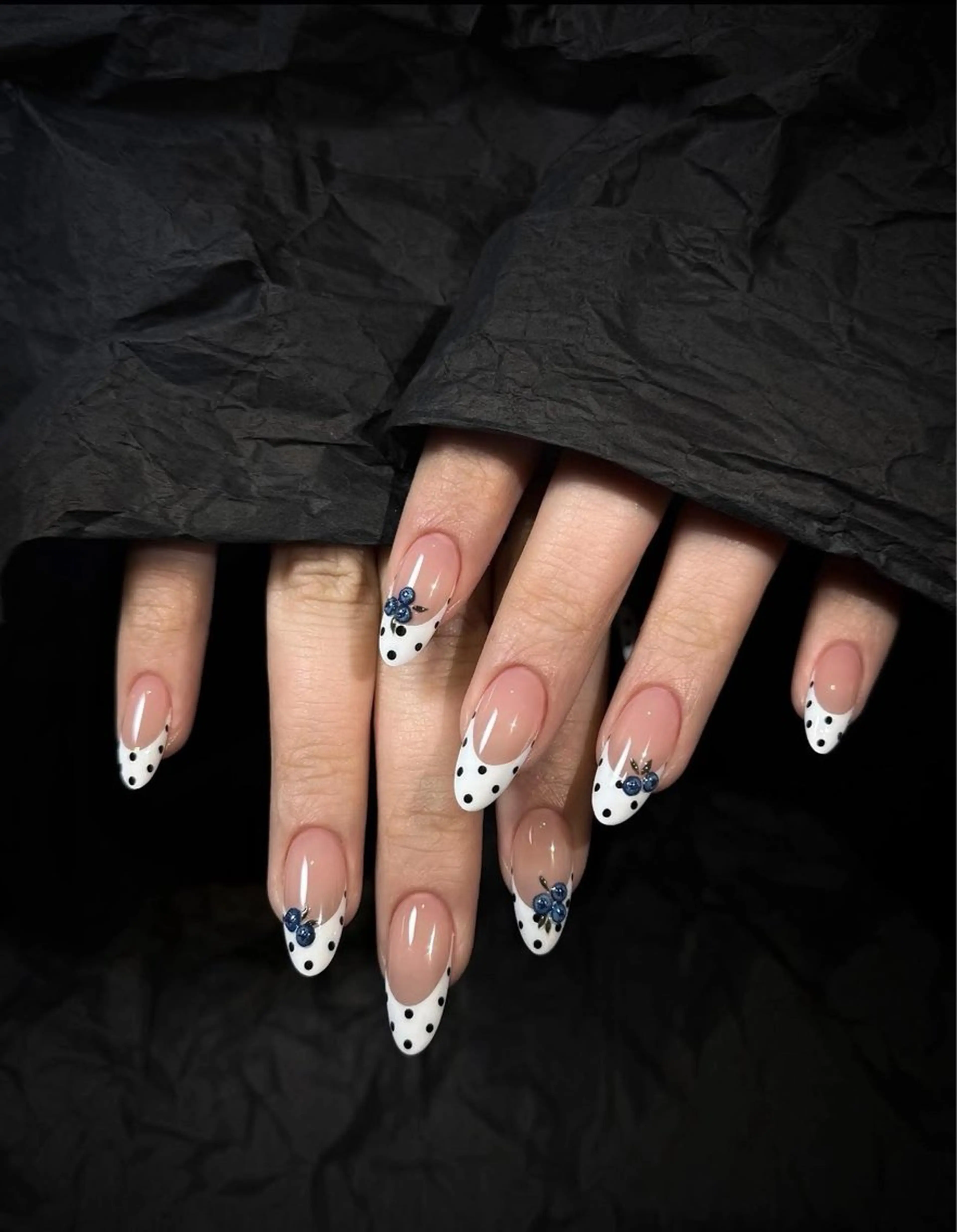 ネイル ブルー ドット フラワーネイル フレンチネイル ジェルネイル ANNA NAIL SALON所属・MEO MEO NAIL  守山のネイルデザイン