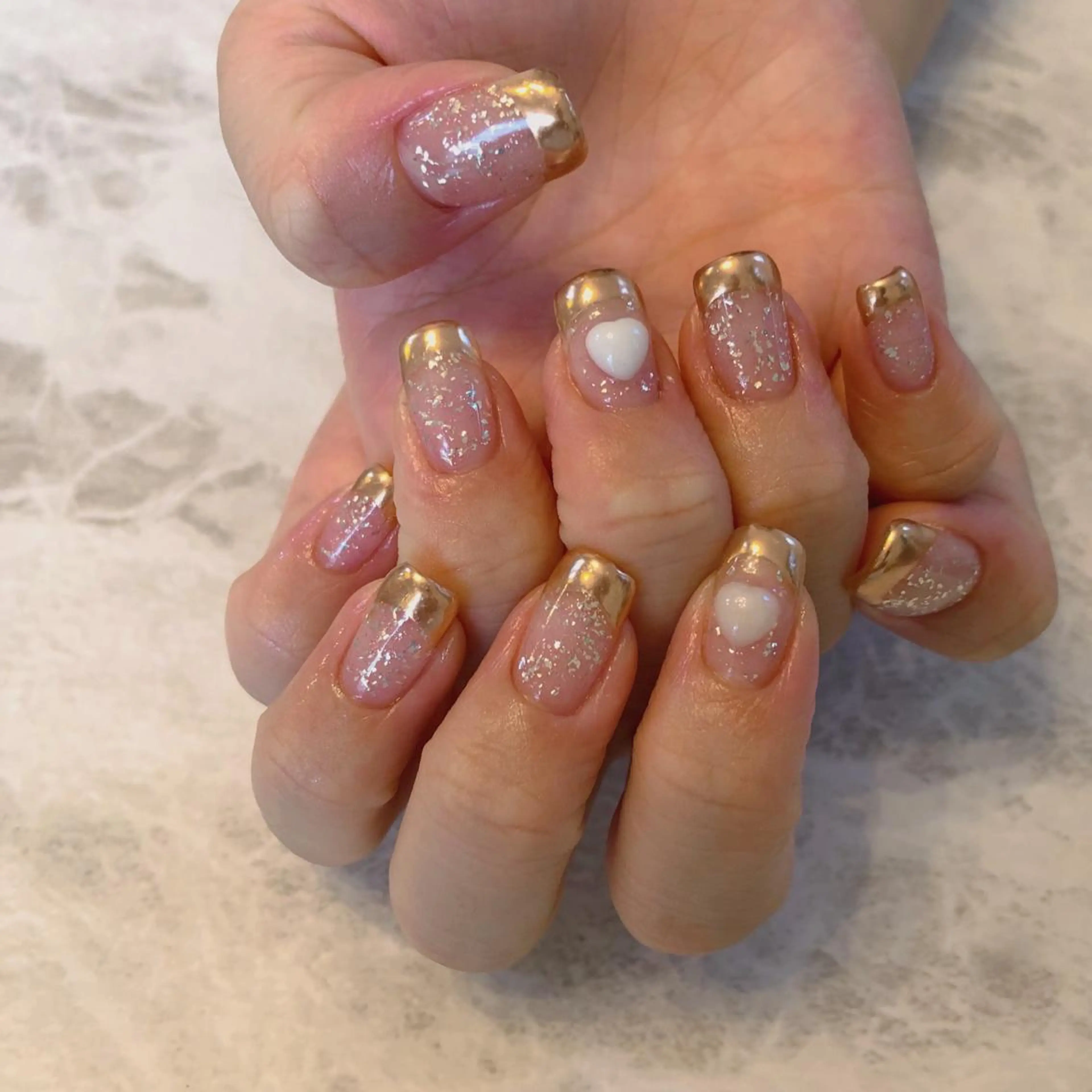 ネイル フレンチネイル ミラーネイル Irodim所属・MOKA NAKAGAWAのエステ・リラクイメージ