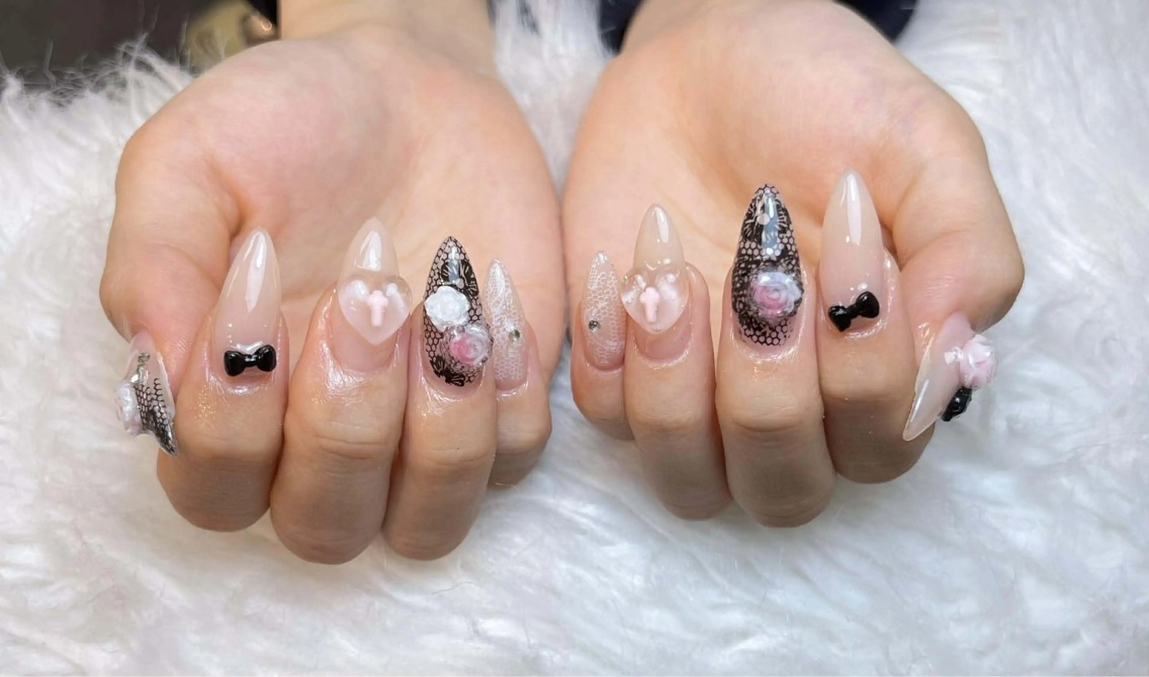 ネイル アートネイル ジェルネイル ネイルチップ ハンドネイル Nie Nail Shinokuboのネイルデザイン